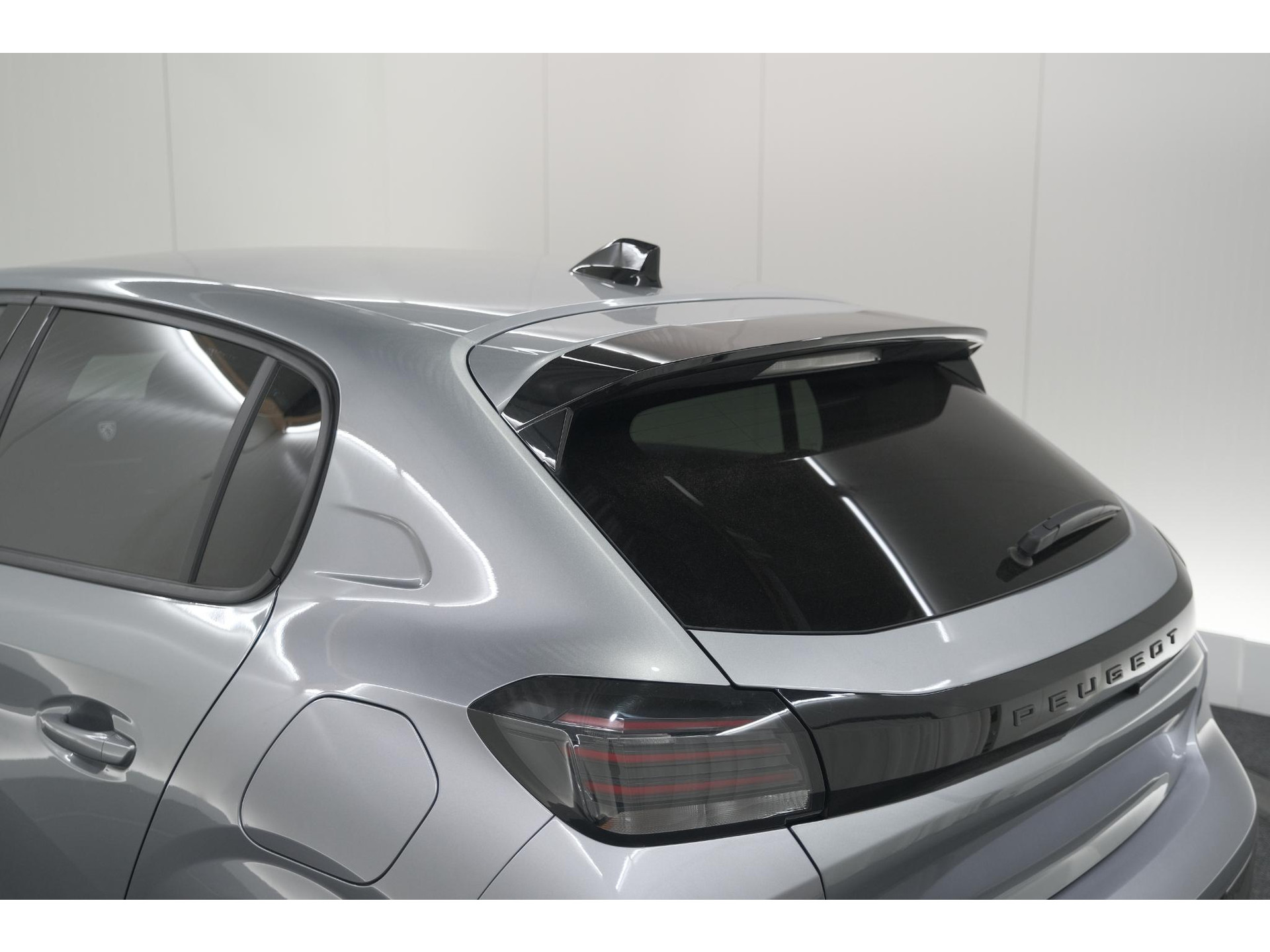 Peugeot 208 PureTech 100 Allure | 360 Camera | Adaptieve Cruise Control | Dodehoekdetectie