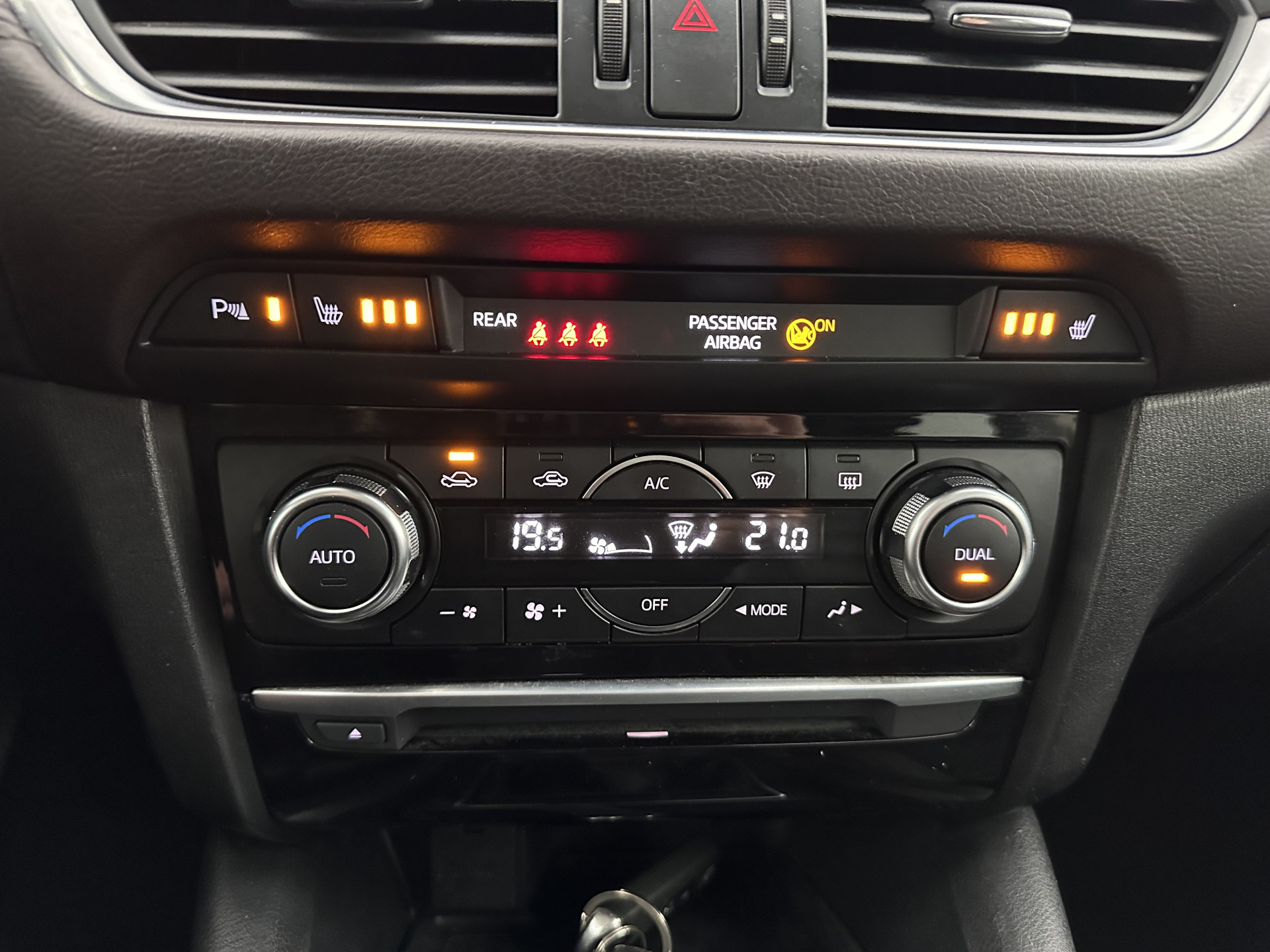 Mazda 6 Sportbreak 2.2D SkyActiv-D 150 Skylease GT *LEATHER | FULL-LED | MEMORY-PACK | HEATED-SPORTSEATS | BLINDSPOT | KEYLESS | DAB+ | NAVI-FULLMAP | ECC | PDC | CRUISE | PRIVACYGLASS |  17''ALU*