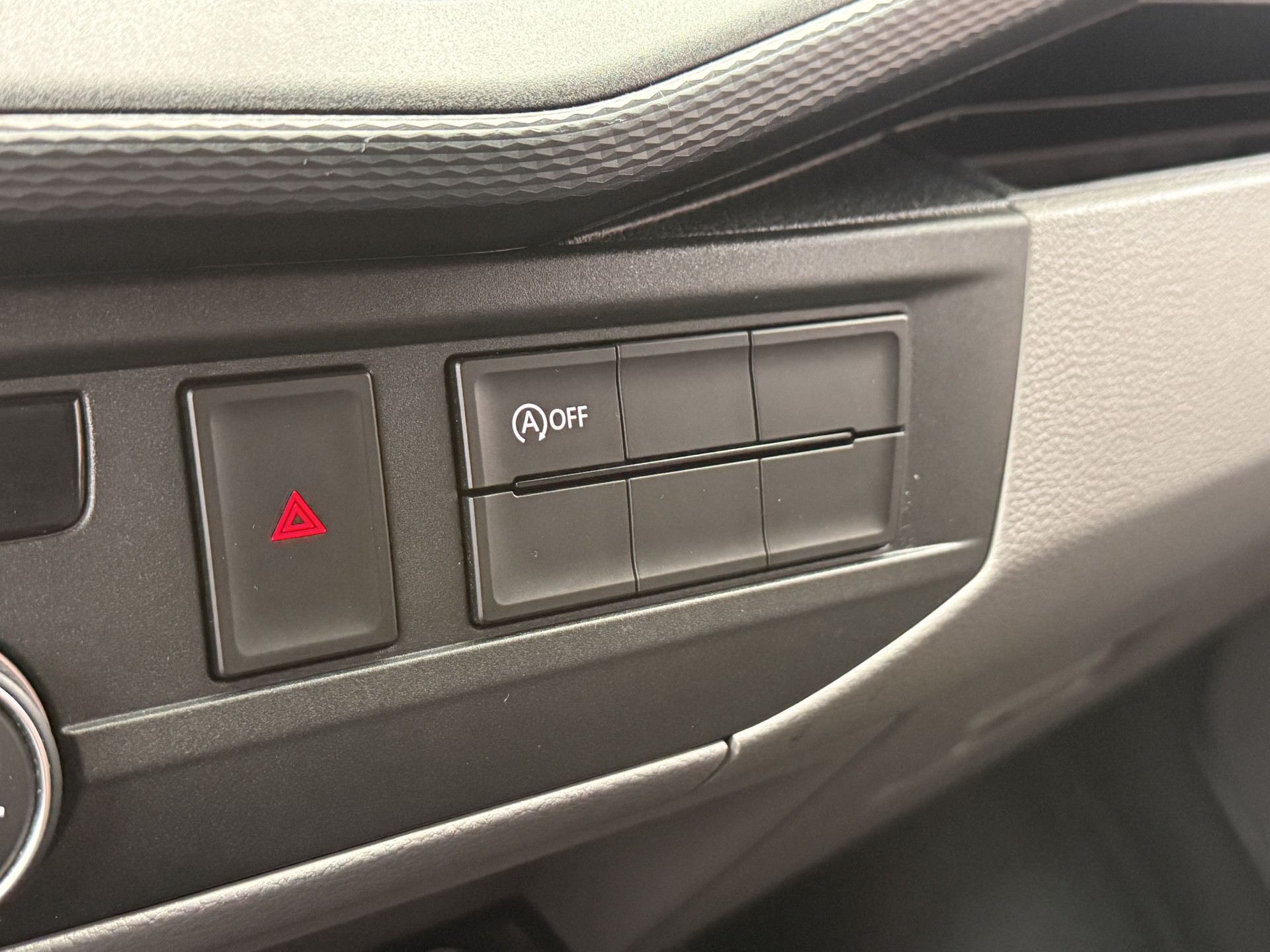 Volkswagen Transporter 2.0 TDI L2H1 30 DC Highline | Origineel NL | Apple carplay  | Camera | Trekhaak |