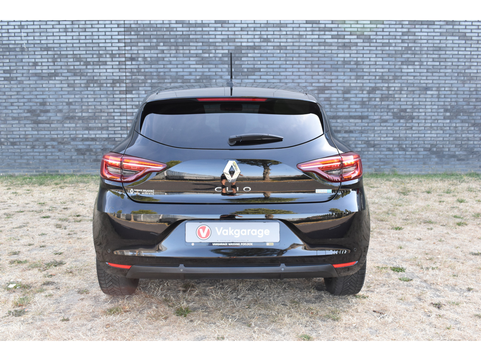 Renault Clio 1.6 E-Tech Hybrid 145 Evolution Hybride Automaat  Navigatie