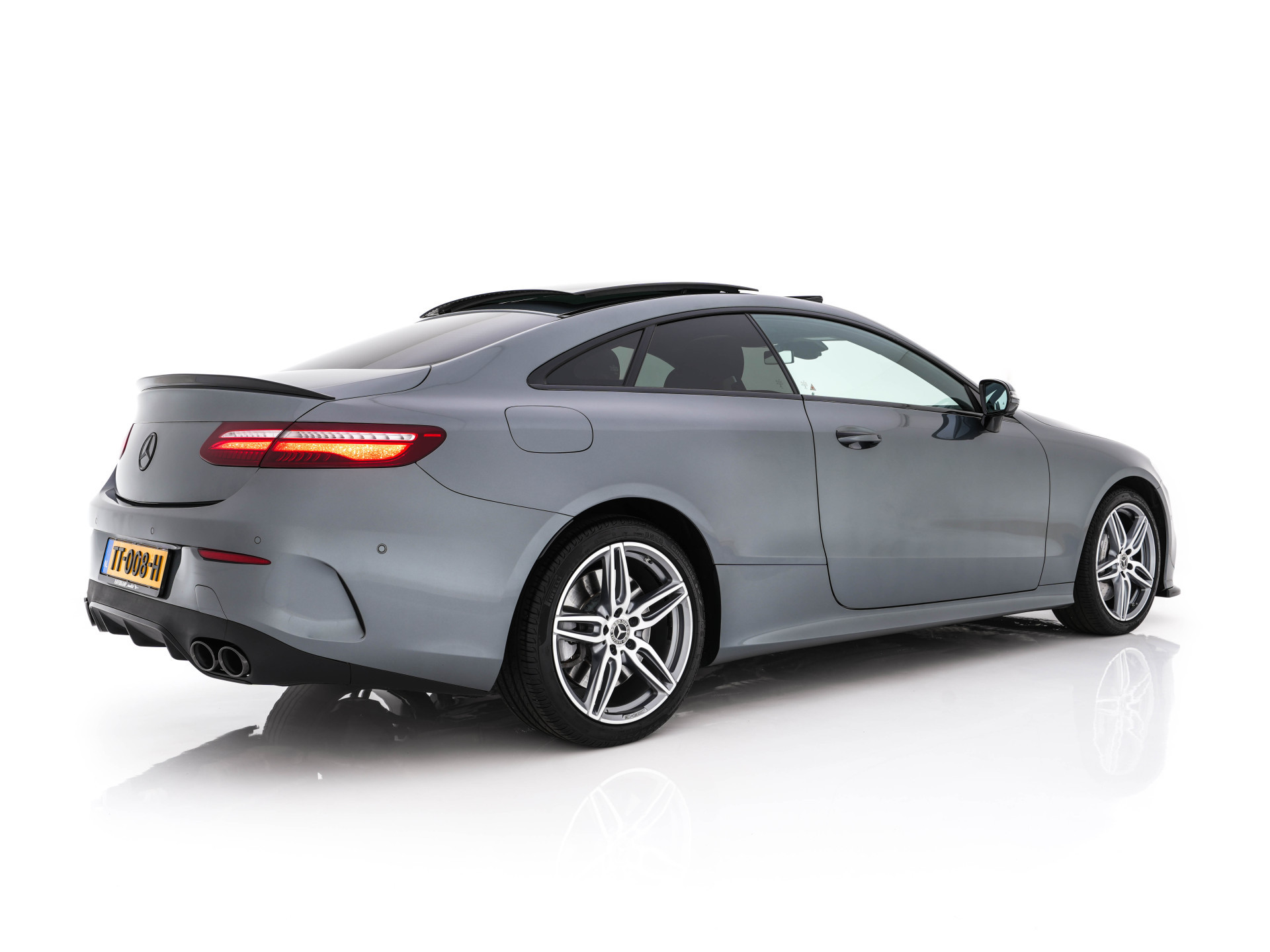 Mercedes-Benz E-klasse Coupé 400 AMG-Sportpack 4Motion Premium Plus Aut. *PANO | LEATHER | BURMESTER-AUDIO | WIDESCREEN-COCKPIT |  FULL-LED | NAVI-FULLMAP | CAMERA | SHIFT-PADDLES | CRUISE | AMBIENT-LIGHT | SPORT-SEATS | 19"ALU*