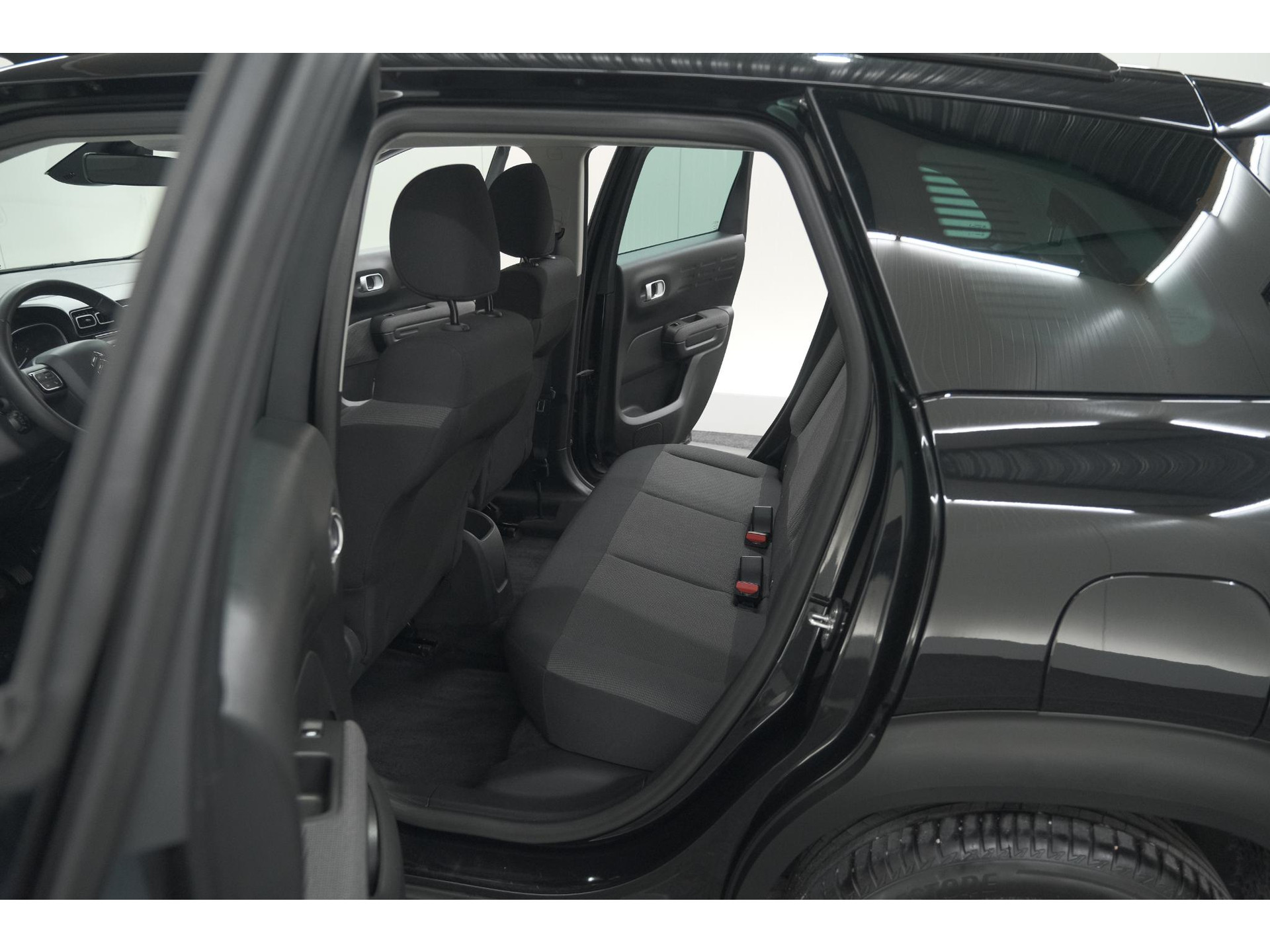 Citroen C3 Aircross PureTech 130 EAT6 Plus | Stoelverwarming | Apple Carplay | Parkeersensoren