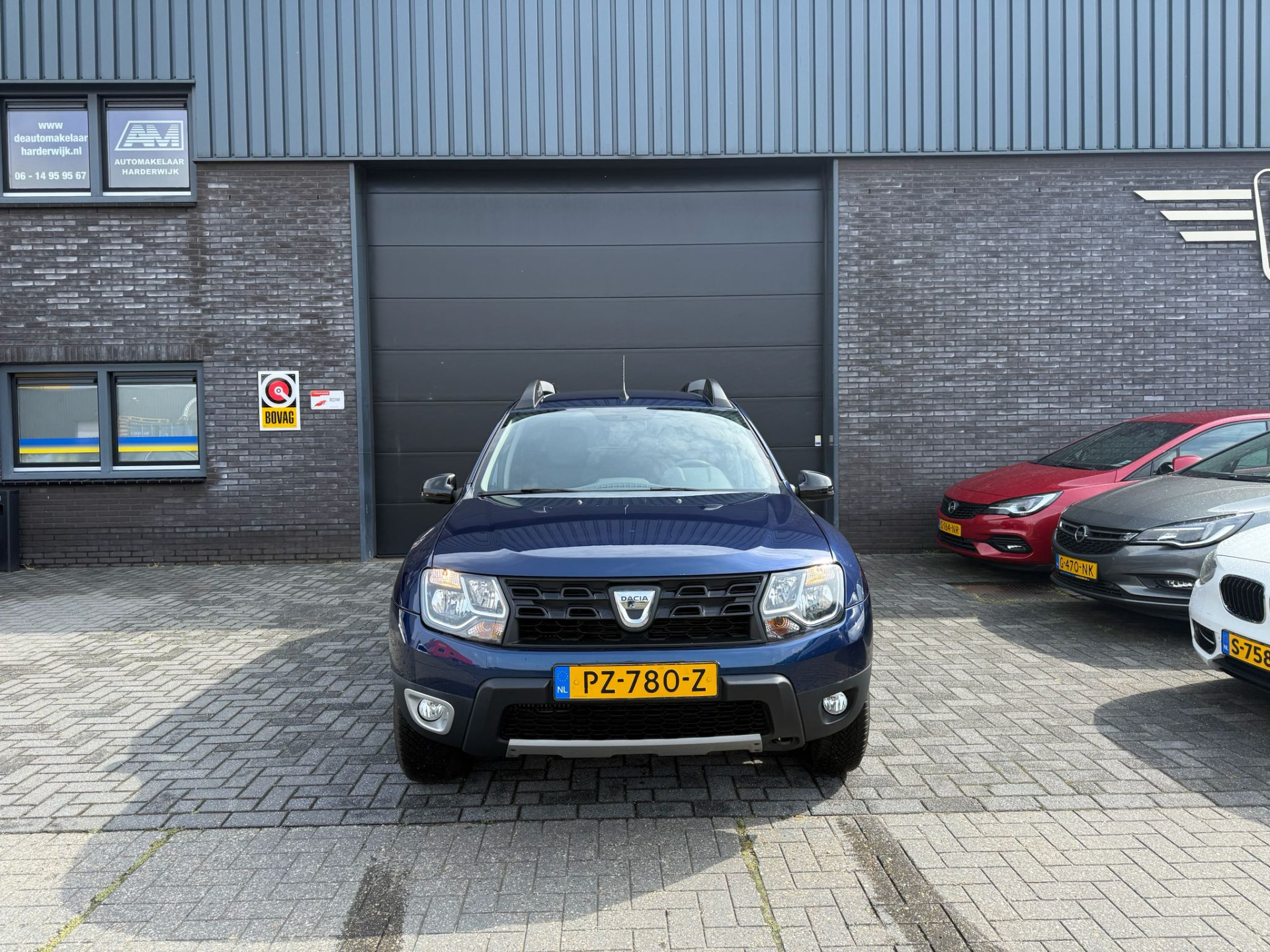 Dacia Duster 1.2 TCe 4x2 Blackshadow | 1E EIGENAAR | 3/6/12MND GARANTIE | CRUISE | NAVI | DAB | AIRCO | LMV | ELECRAMEN |