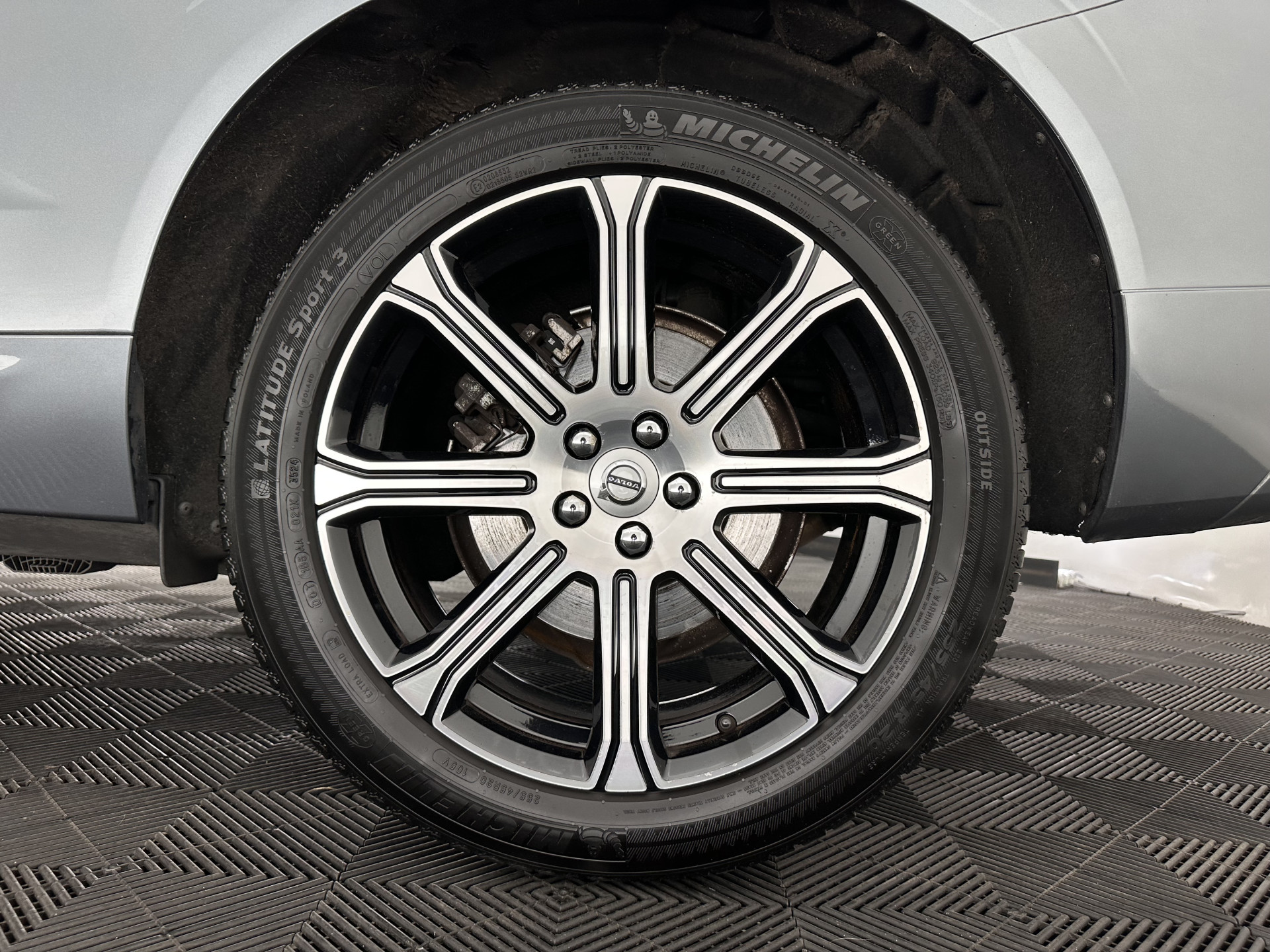 Volvo XC60 2.0 T8 Twin Engine AWD Inscription (Plug-In) (INCL-BTW) Aut. *PANO | LEATHER | FULL-LED | MEMORY-PACK | HARMAN/KARDON | TOPVIEW | DIGI-COCKPIT | KEYLESS | HEATED-SPORTSEATS | NAVI-FULLMAP | ECC | PDC | ADAPTIVE-CRUISE | TOWBAR | HEAD-UP