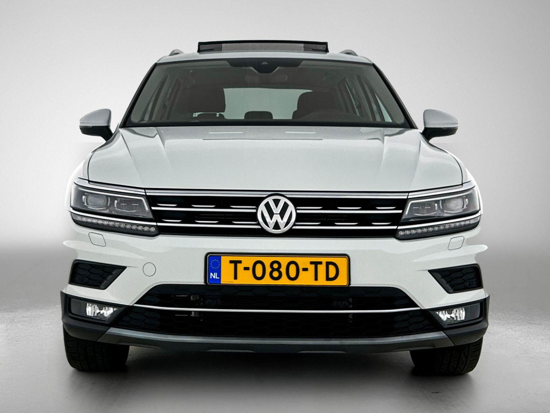 Volkswagen Tiguan 2.0 TSI 4Motion Highline Business R | PANORAMA | HEAD UP | ADAPTIVE | ELEKTR. A-KLEP | STOELVERW. | NAVI |