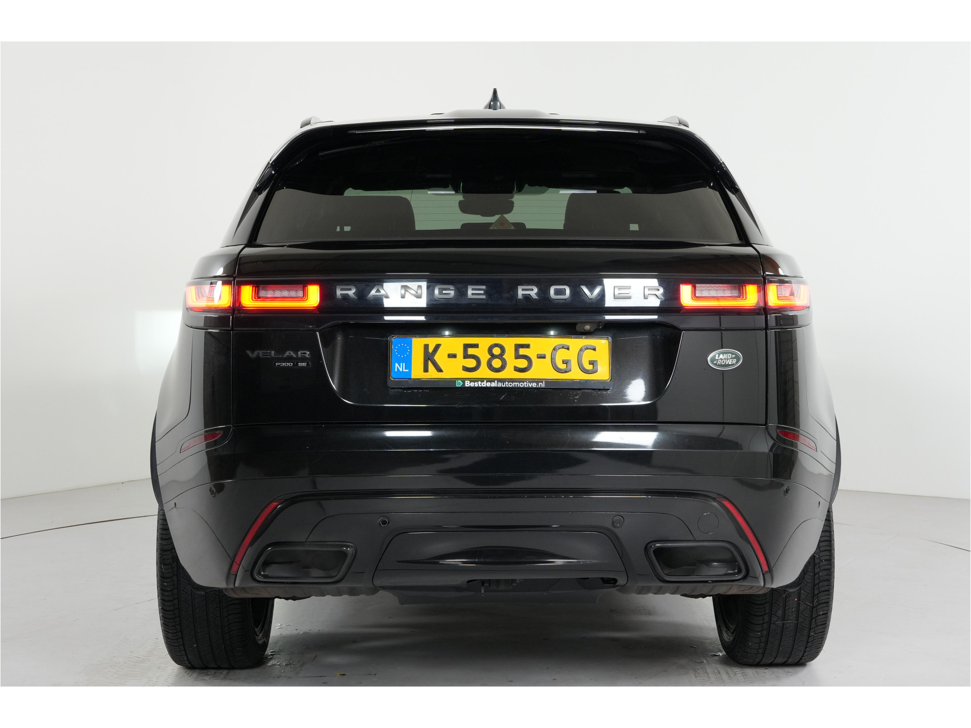 Land Rover Range Rover Velar 2.0 I4 Turbo 300 pk AWD R-Dynamic SE | Pano | Trekhaak | El. Stl. verst. | Massage | Leder | Inparkeer |e | Stl. verw. |