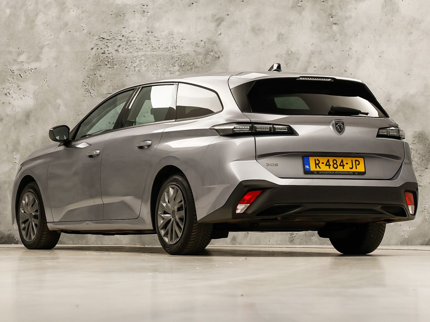 Peugeot 308 SW 1.2 PureTech Active Sport (VIRTUAL COCKPIT, APPLE CARPLAY, GROOT NAVI, SPORTSTOELEN, STOELVERWARMING, PARKEERSENSOREN, LANE ASSIST, CRUISE, NIEUWSTAAT)
