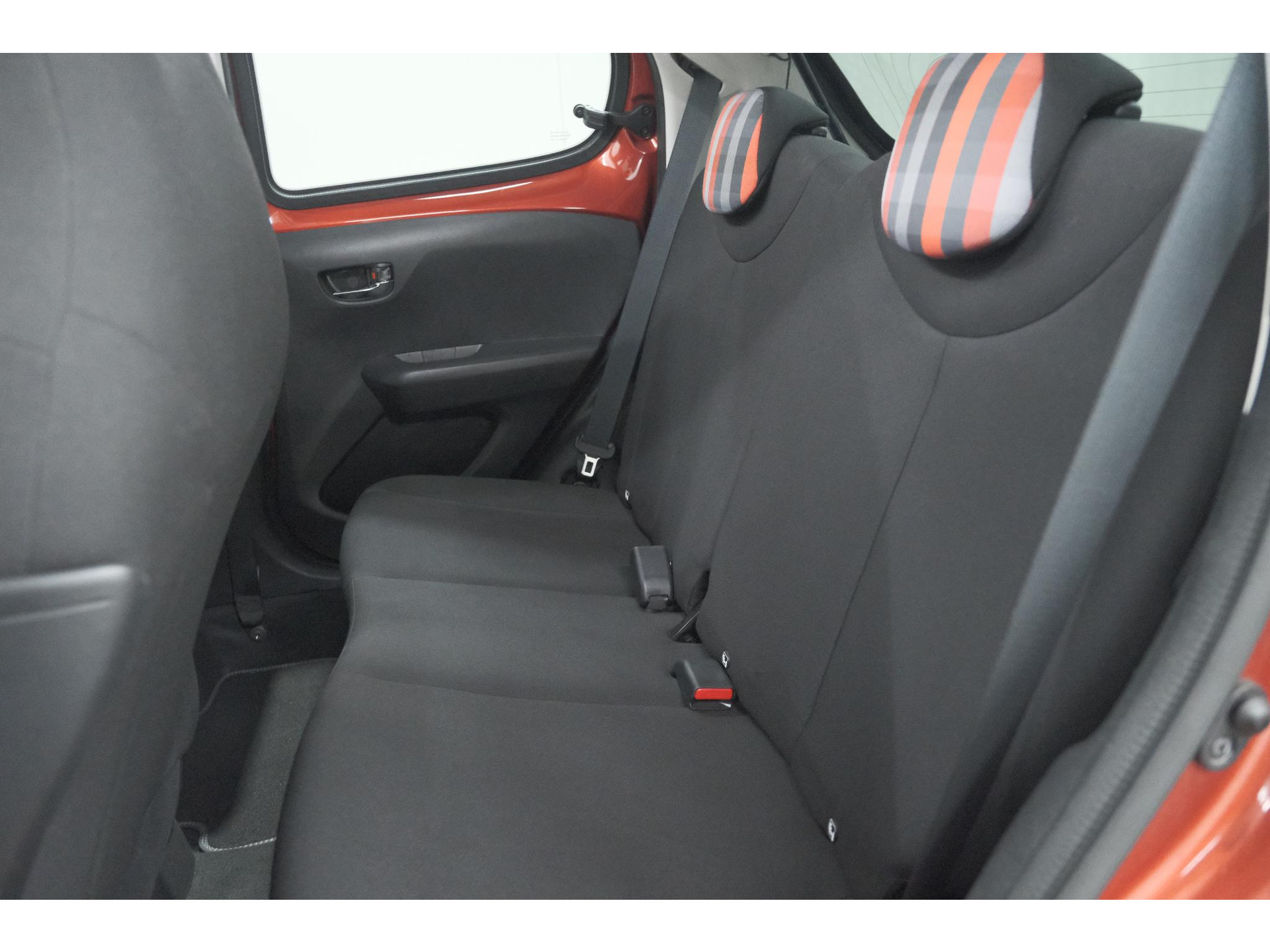 Peugeot 108 1.0 e-VTi Allure TOP! | Elektrisch Vouwdak | Trekhaak | Camera | Apple Carplay