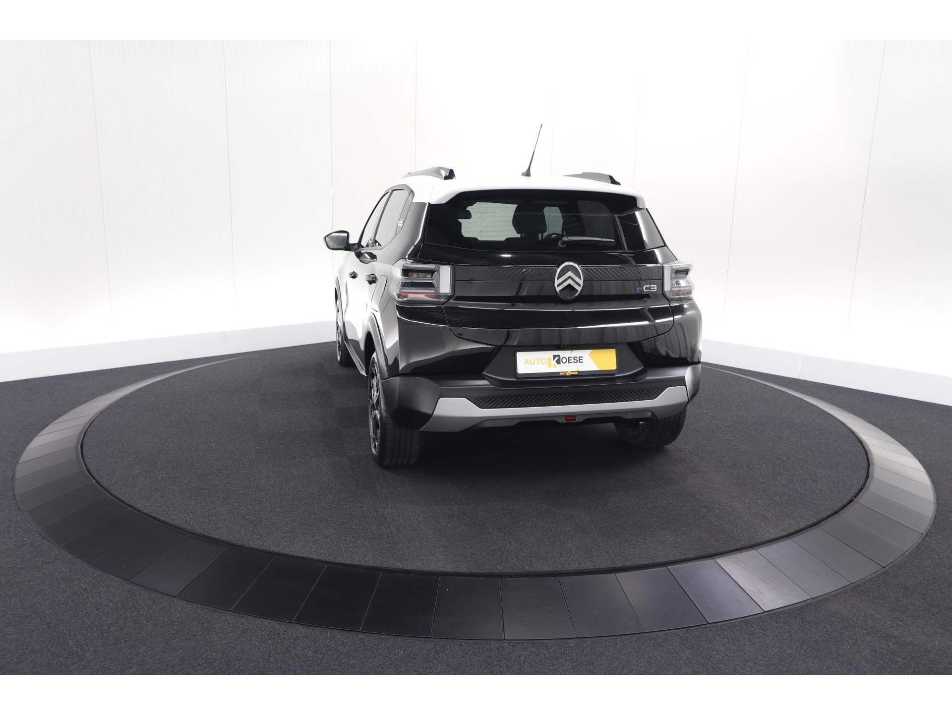 Citroen Ë-C3 Max 113pk 44 kWh | 11 KW Lader | 96% SOH | Camera | Navigatie | Parkeersensoren