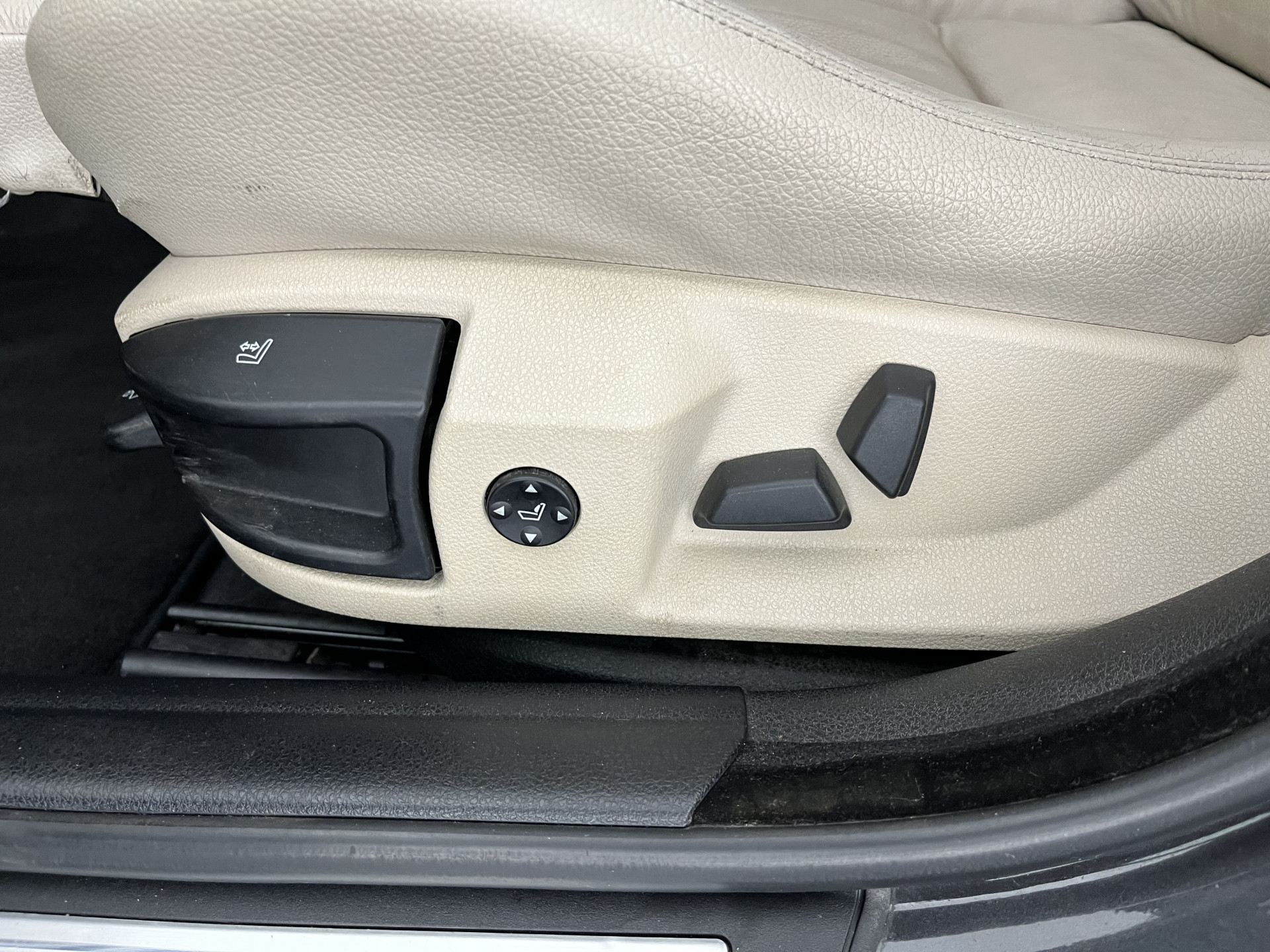 BMW 5-serie Touring 520d M-Sportpack High Executive Aut. *PANO | LEATHER | XENON | HEATED-SPORTSEATS | HIFI-SOUND | NAVI-FULLMAP | PRIVACYGLASS | SHIFTPADDLES | HEAD-UP | 18''ALU*