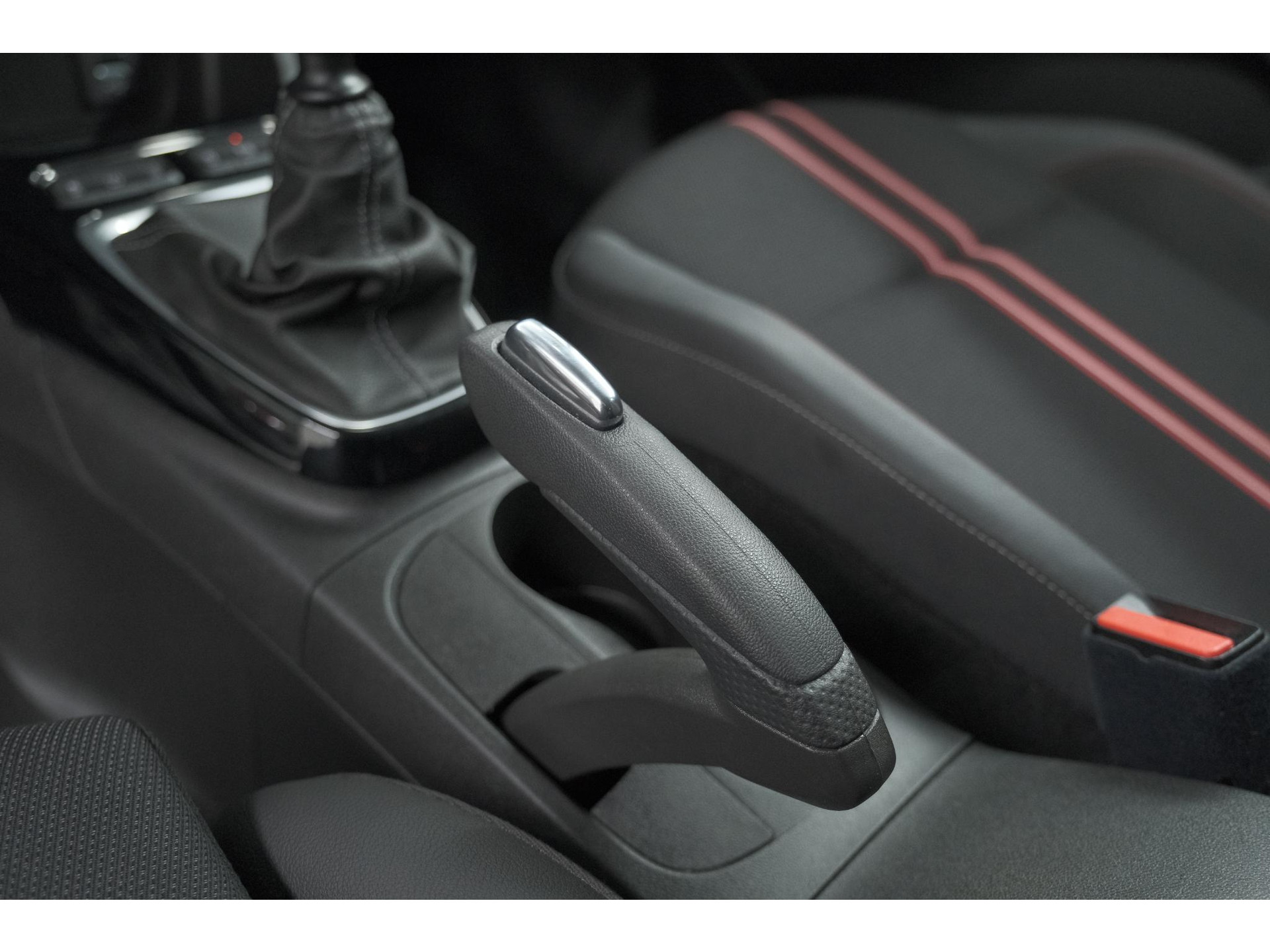 Opel Crossland Turbo 110 GS Line | Trekhaak | Camera | Apple Carplay | Navigatie | Parkeersensoren voor + Achter
