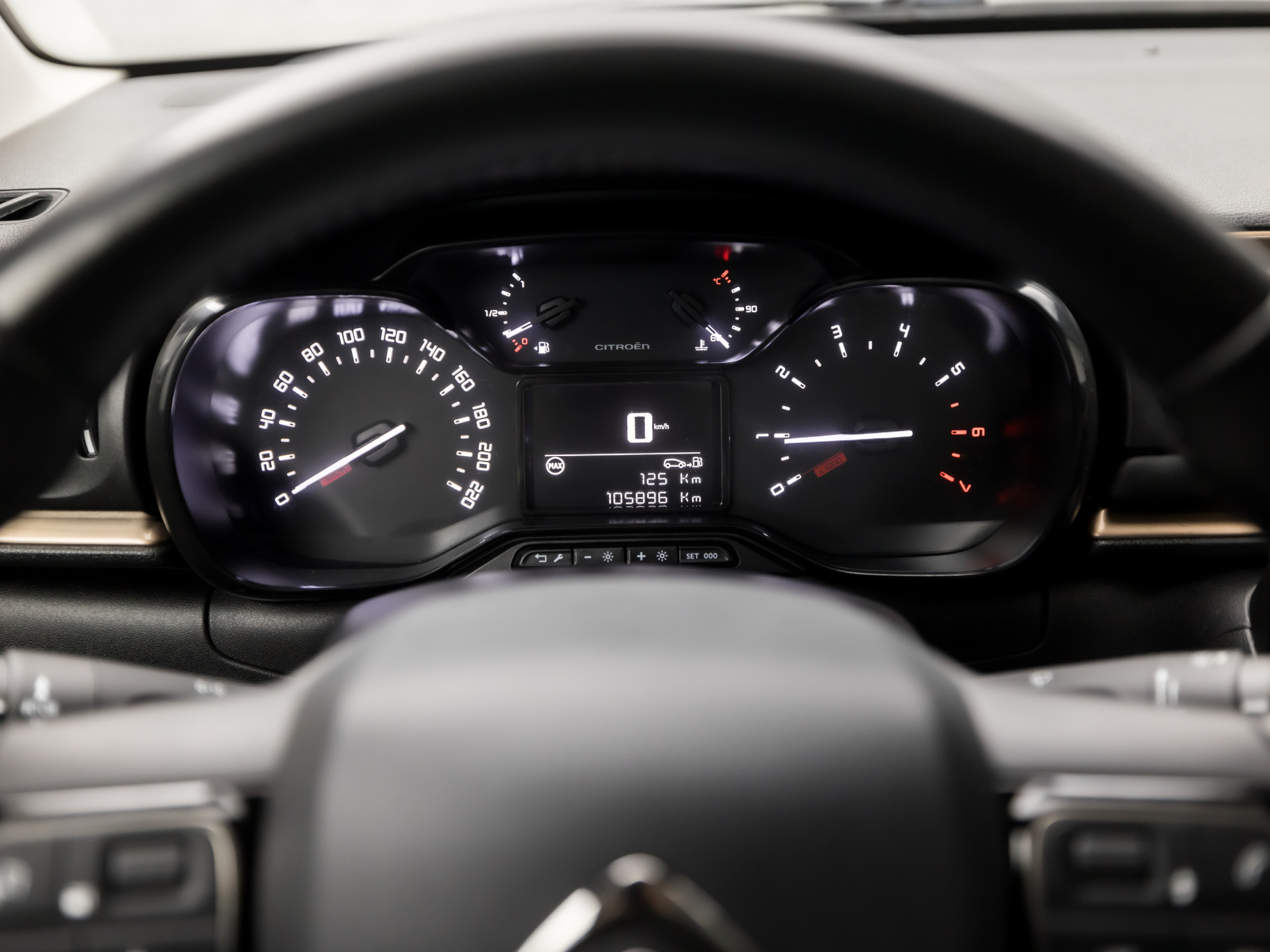 Citroën C3 1.2 PureTech S&S Origins (APPLE CARPLAY, NAVIGATIE, 360 CAMERA, LANE ASSIST, SPORTSTOELEN, LM VELGEN, PARKEERSENSOREN, CRUISE, NIEUWE APK, NIEUWSTAAT)