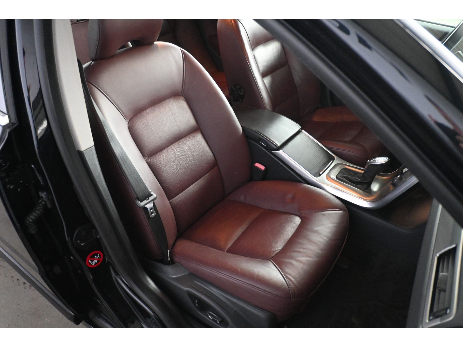 Volvo V70 1.6 T4 Limited Edition Automaat Clima Navigatie Schuif/Kanteldak Goed Onderhouden! Inruil Mogelijk!