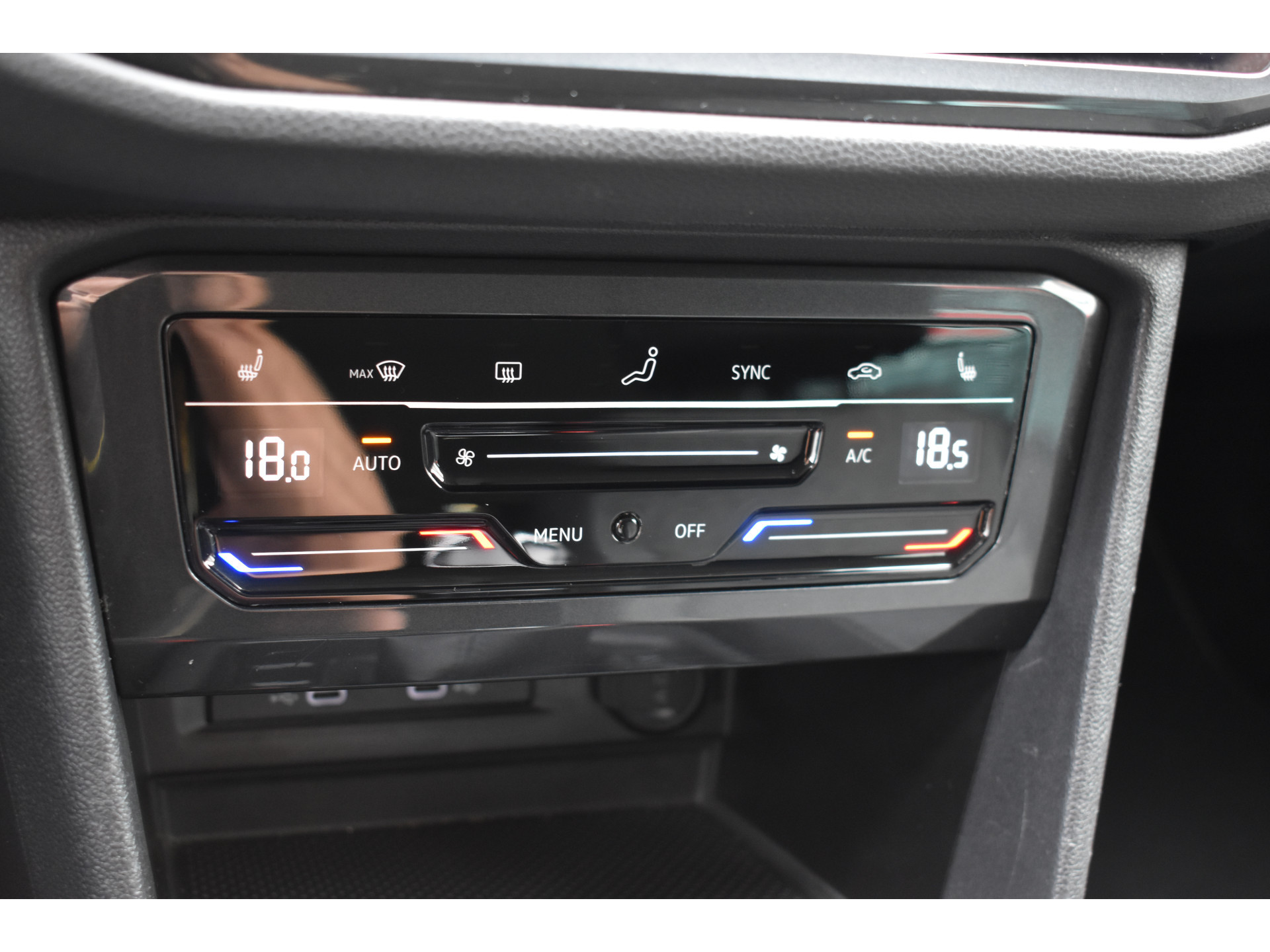Volkswagen Tiguan 1.5 TSI Life Airco Hoge zit Stoelverwarming
