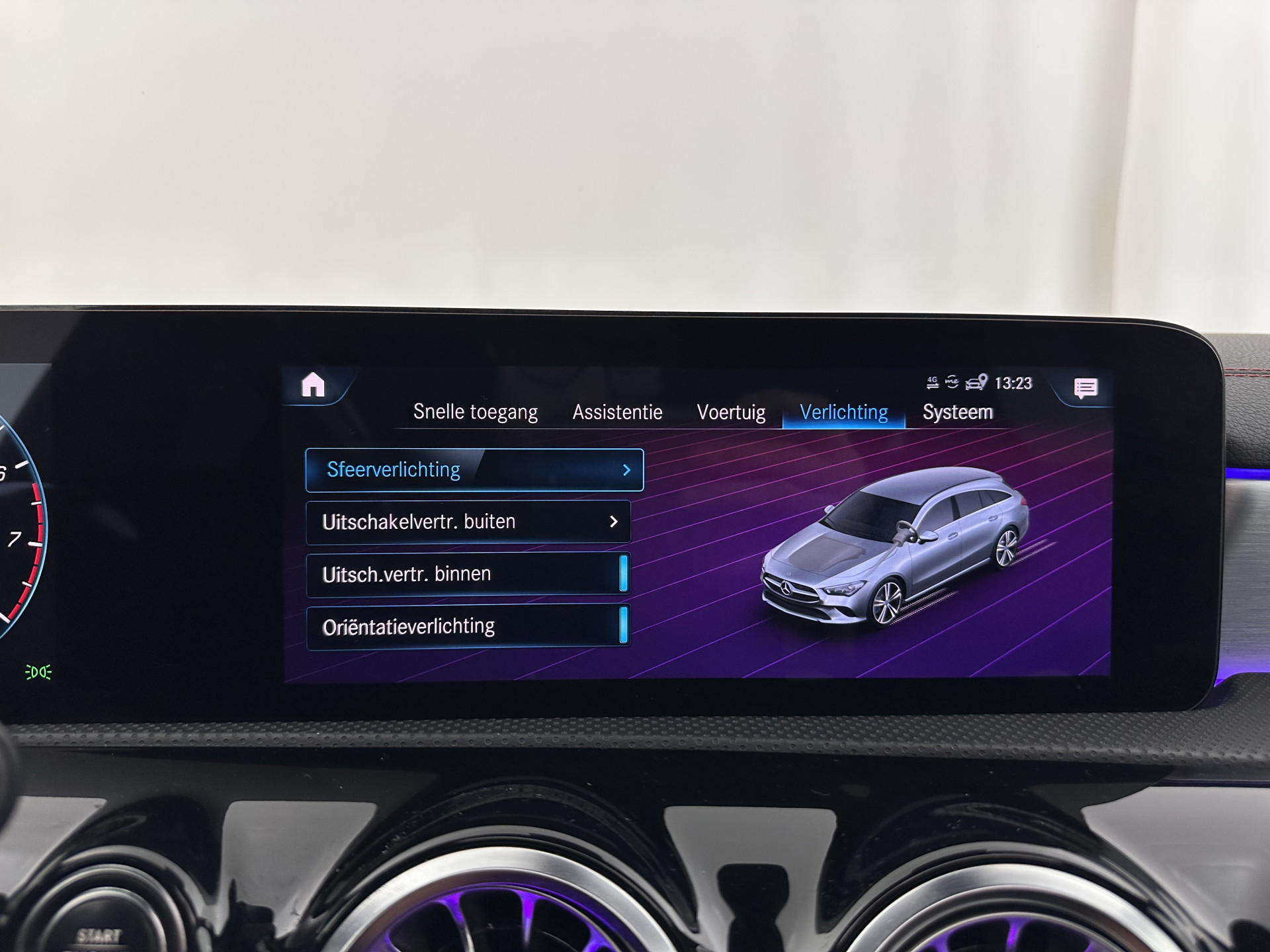 Mercedes-Benz CLA-klasse Shooting Brake 180 AMG-Line Business Solution (INCL-BTW) *PANO | LEATHER-MICROFIBRE | FULL-LED | AMBIENTLIGHT | BLINDSPOT | HEATED-SPORTSEATS | WIDESCREEN-DIGICOCKPIT | DAB+ | NAVI-FULLMAP | CAMERA | PRIVACYGLASS | 18''ALU*