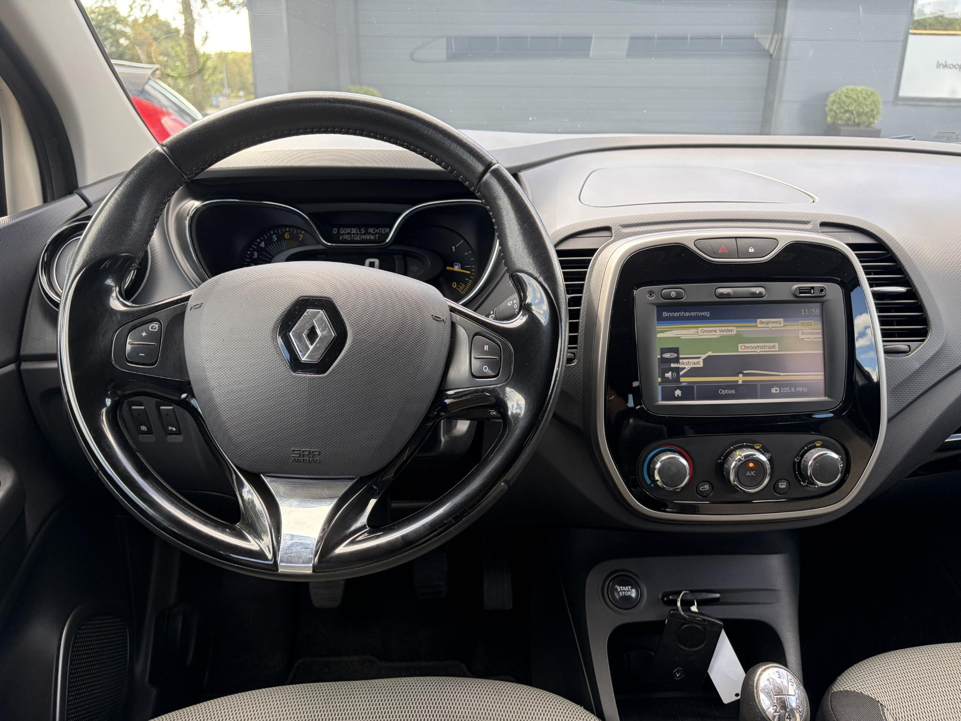 Renault Captur 0.9 TCe Expression ✓1e Eigenaar✓Recent beurt gehad✓Dealer Onderhouden✓Navi✓Keyless✓Lm velgen✓Airco✓Cruise✓Pdc✓N.A.P✓Apk tot 08-2027