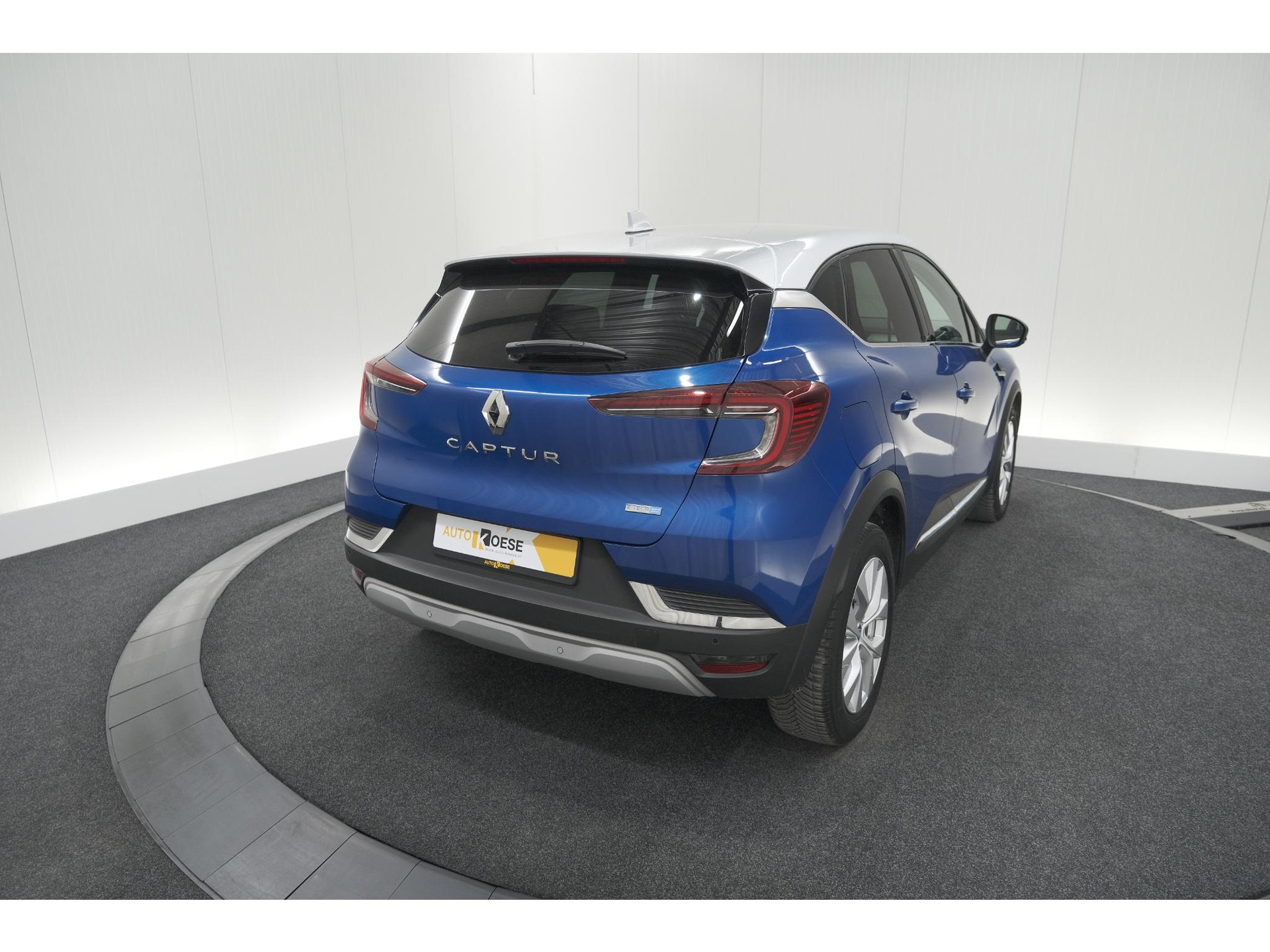 Renault Captur 1.6 E-Tech Plug-in Hybrid 160 Intens | Camera | 9.3 Inch Groot Scherm | Apple Carplay | Parkeersensoren