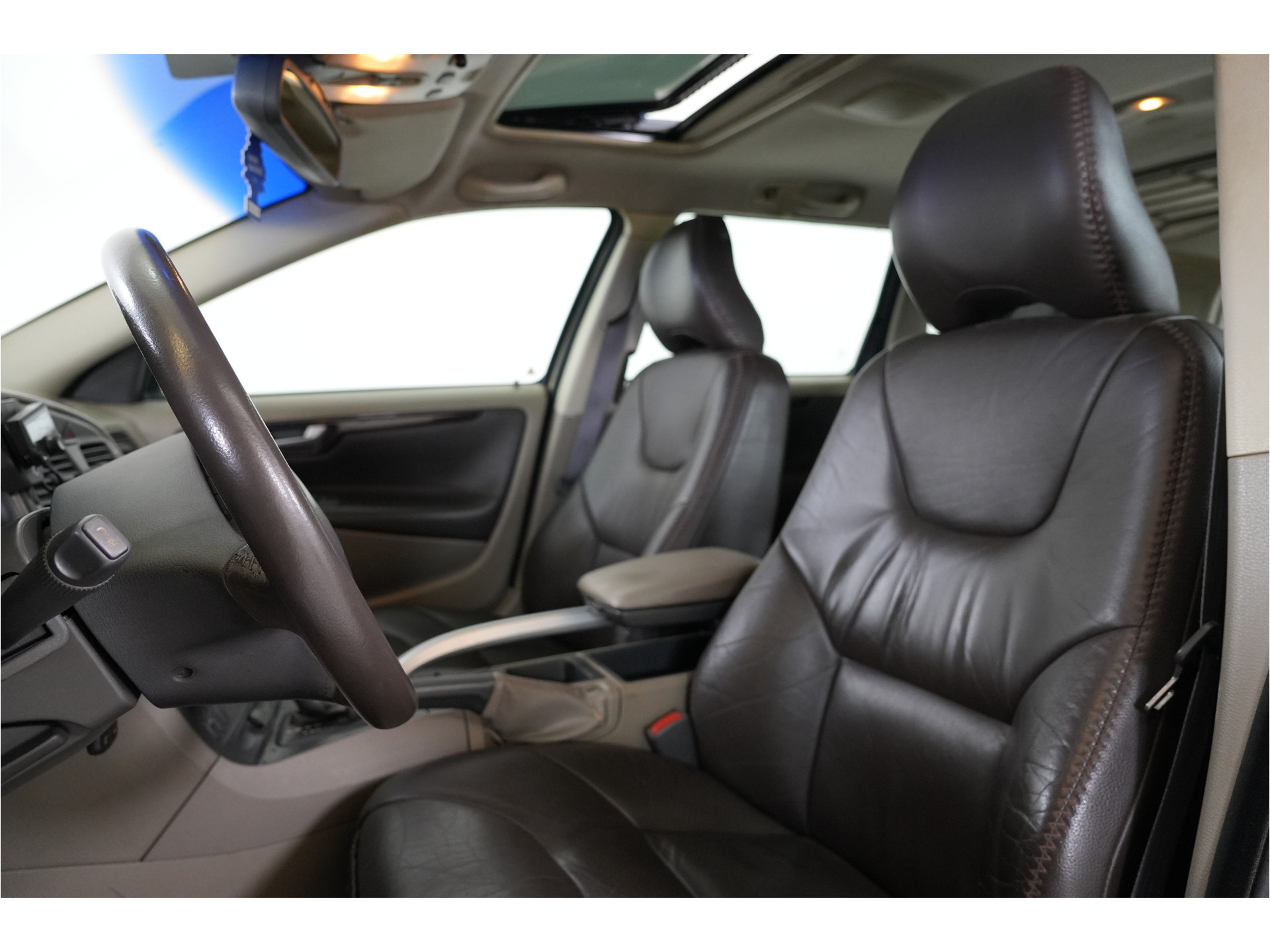 Volvo V70 Cross Country 2.4 T Geartr. Comf. | Blijvend Youngtimer | Trekhaak | Lage stand |