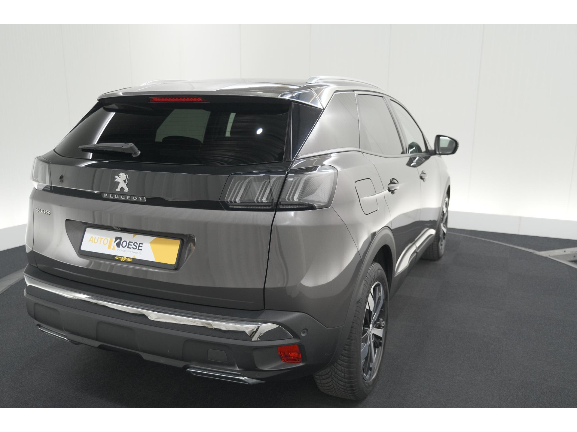 Peugeot 3008 PureTech 130 EAT8 Allure | Camera | Adaptieve Cruise Control | Elektrische Kofferklep