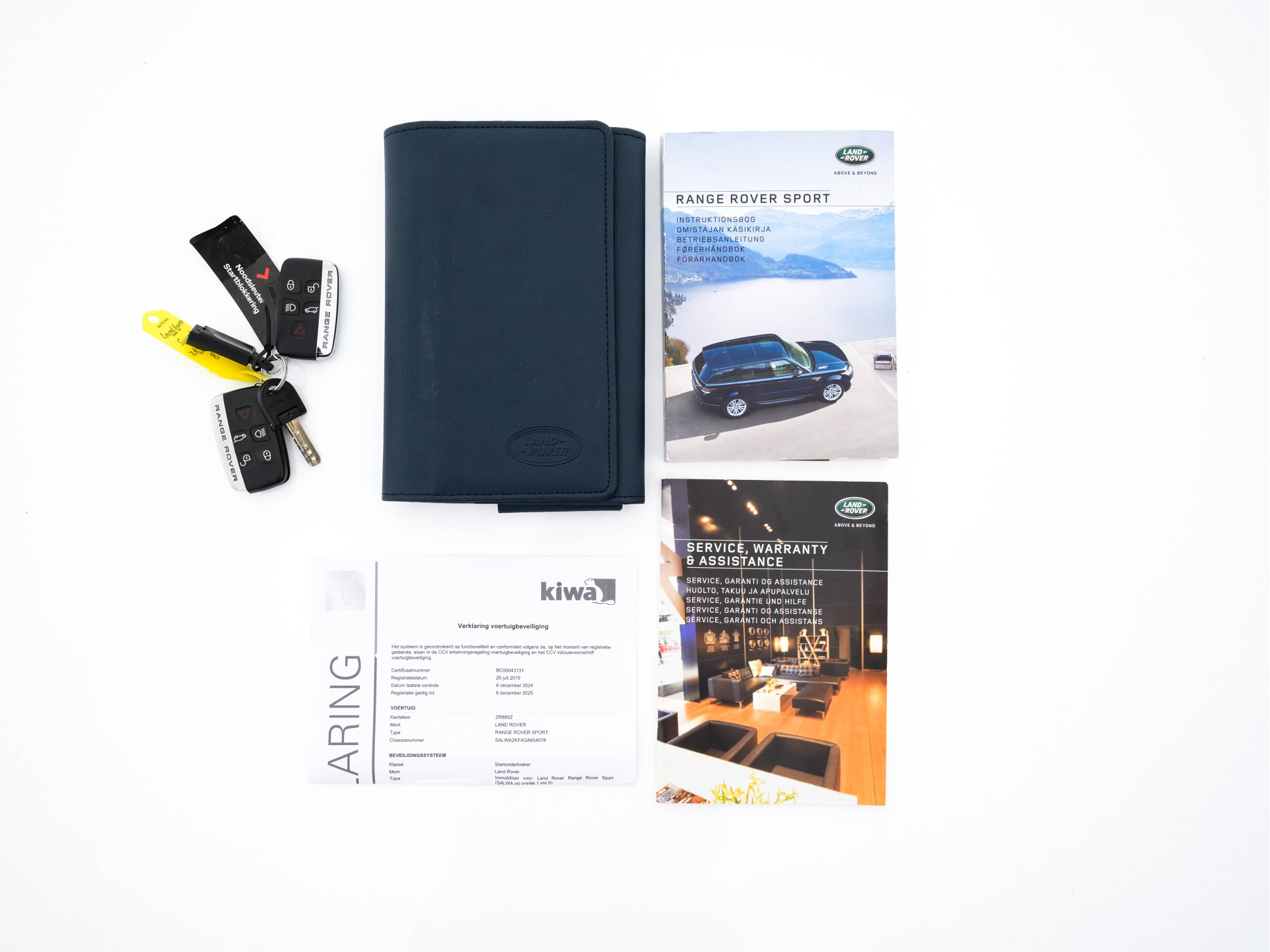 Land Rover Range Rover Sport 3.0 SDV6 HSE Dynamic Aut. *PANO | LEATHER | BI-XENON | NAVI-FULLMAP | CAMERA | KEYLESS | AIR-SUSPENSION | ECC | PDC | CRUISE | PRIVACY-GLASS | SHIFT-PADDLES | BREMBO-BRAKES | COMFORT-SEATS | 21''ALU*