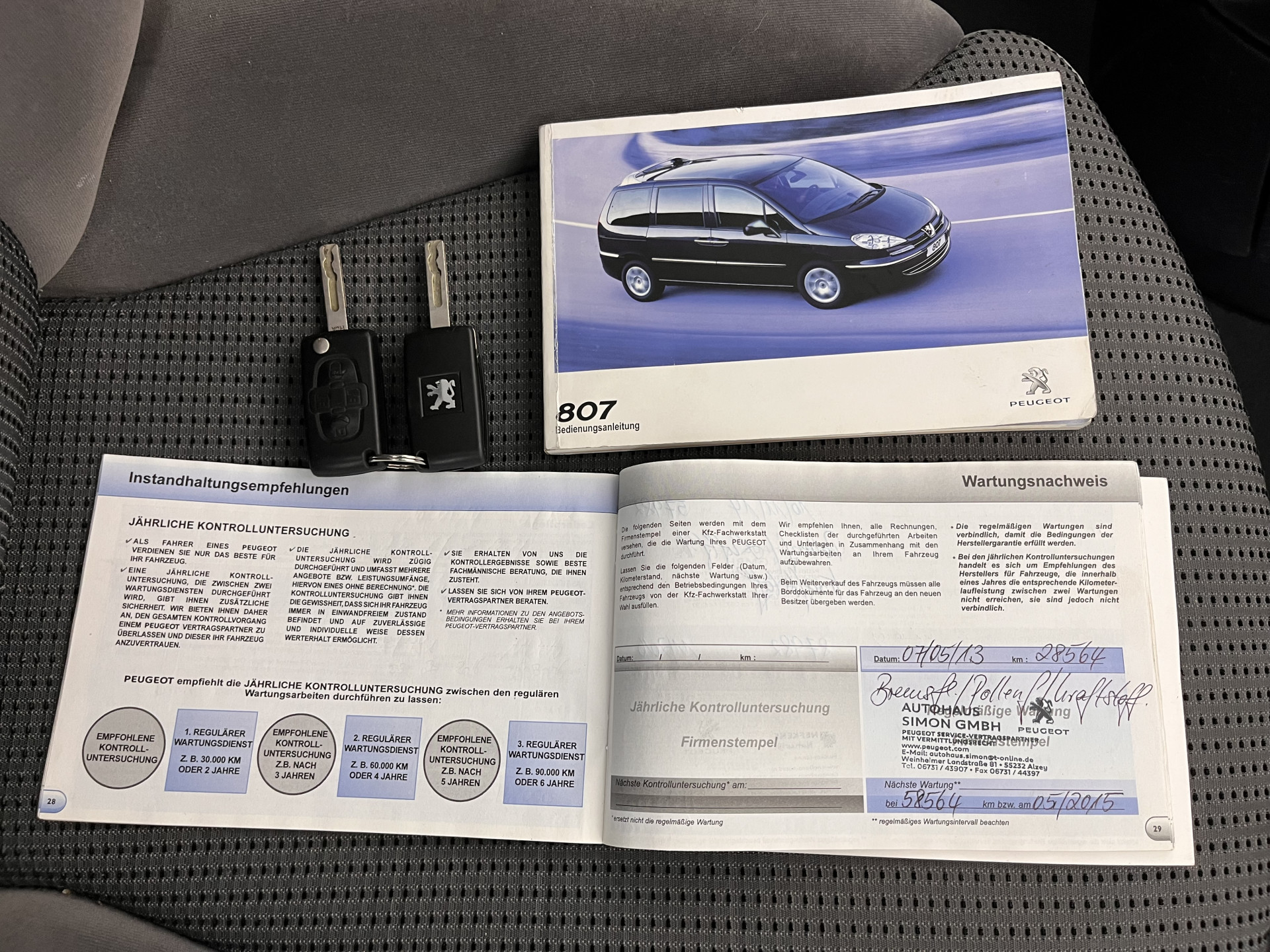 Peugeot 807 2.0 HDiF ST [ 7-Pers. ] Aut. *NAVI-FULLMAP | XENON | VELOURS-COMFORT-SEATS | HEATED-SEATS | ECC | PDC | CRUISE | TOWBAR | 16''ALU*