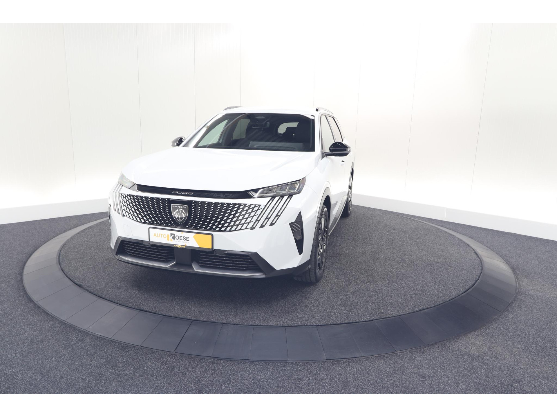 Peugeot 5008 Hybrid 136 e-DCS6 Allure | 7 Zitplaatsen | Camera | Stoelverwarming | Panoramic Navigation pack