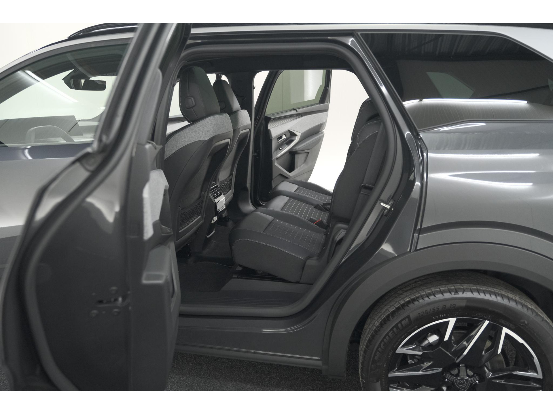 Peugeot 5008 HYbrid 145 e-DCS6 GT | Panoramadak | Camera | Elektrische Achterklep | Adaptieve Cruise Control