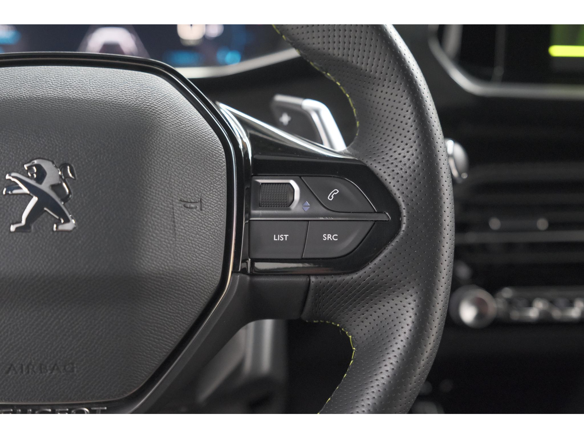 Peugeot 2008 PureTech 130 EAT8 GT-Line | Camera | Dodehoekdetectie | Adaptieve Cruise Control | Apple Carplay