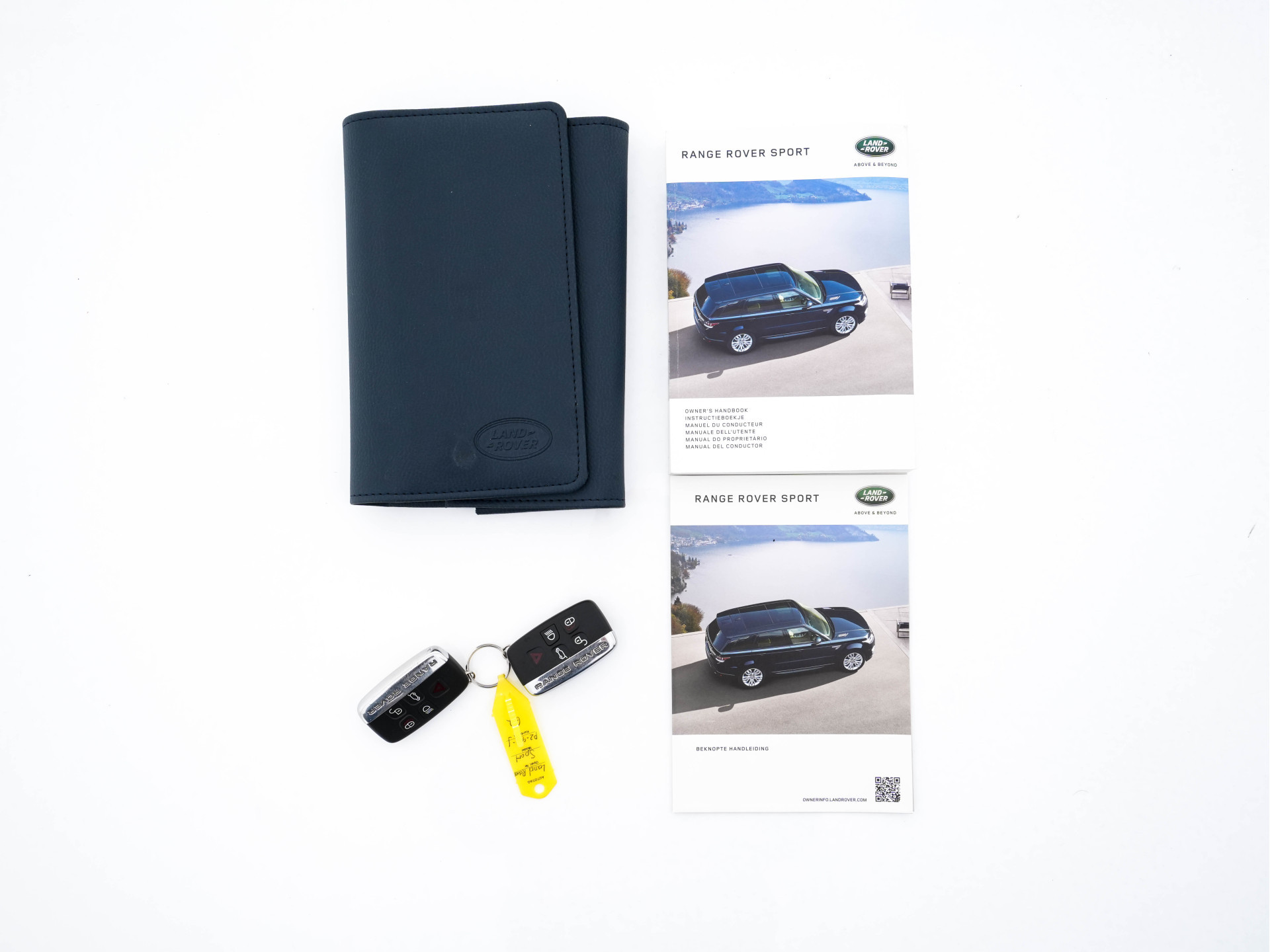 Land Rover Range Rover Sport 3.0 TDV6 HSE Dynamic Aut. *PANO | DIGI-COCKPIT | LEATHER | XENON | NAVI-FULLMAP | CAMERA | KEYLESS | AIR-SUSPENSION | ECC | PDC | HEATED-SPORTSEATS | AMBIENT-LIGHT | CARBON-INLAY | SHIFT-PADDLES | CRUISE |