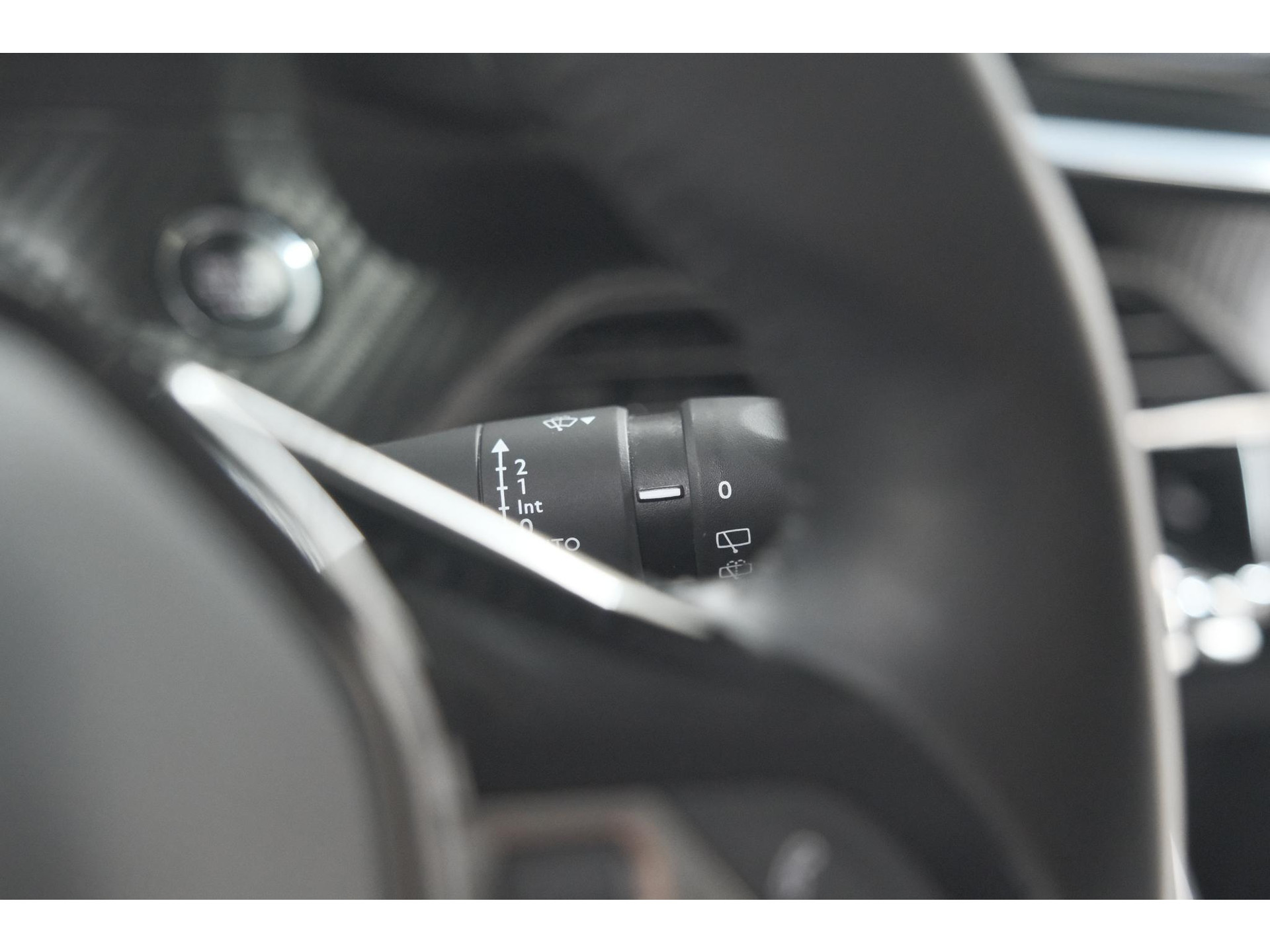 Peugeot 2008 PureTech 130 Allure | Trekhaak | Camera | Navigatie | Parkeersensoren