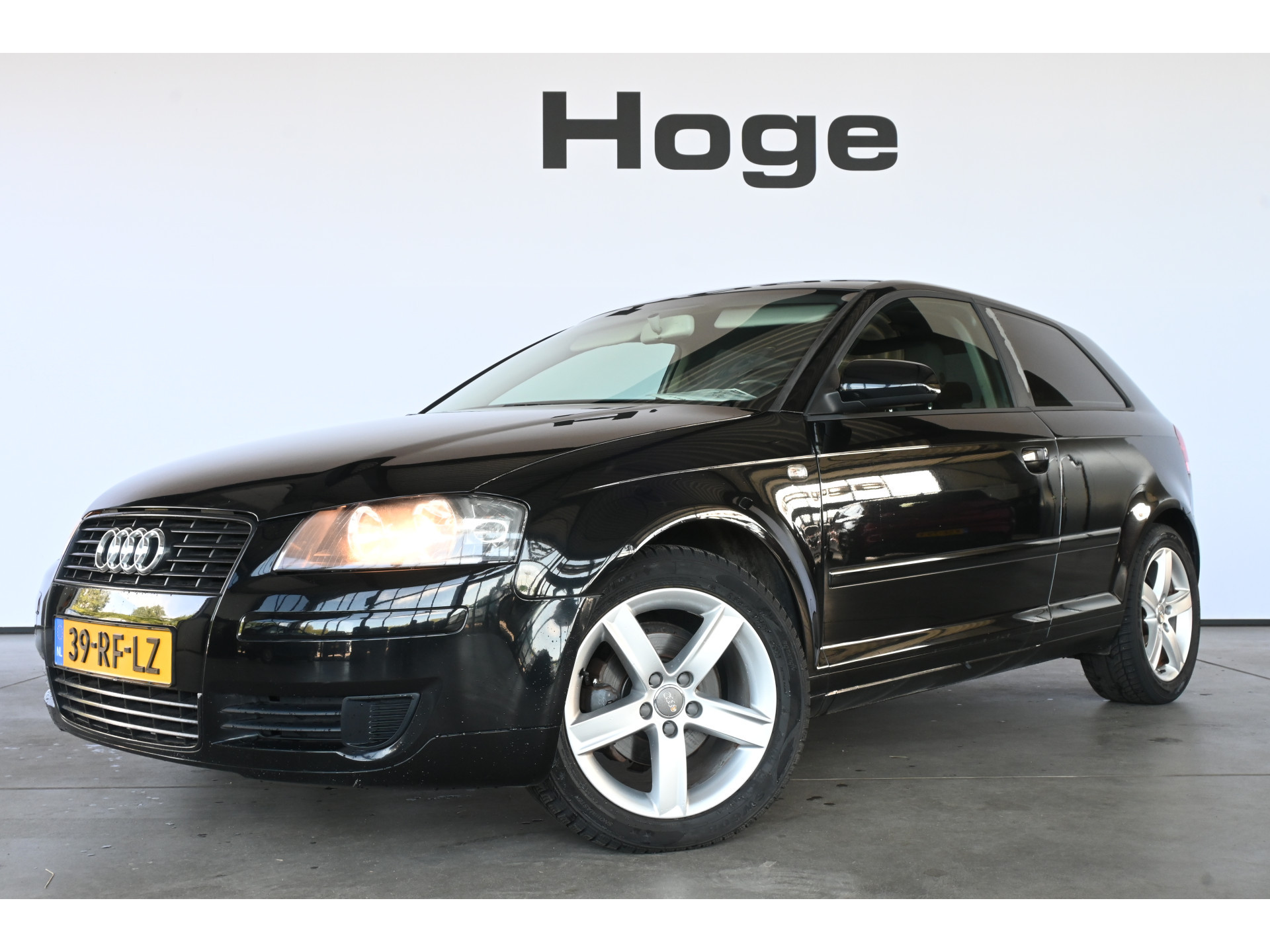 Audi A3 1.6 Attraction Clima Cruise Control Lichtmetaal All in Prijs! Inruil Mogelijk!