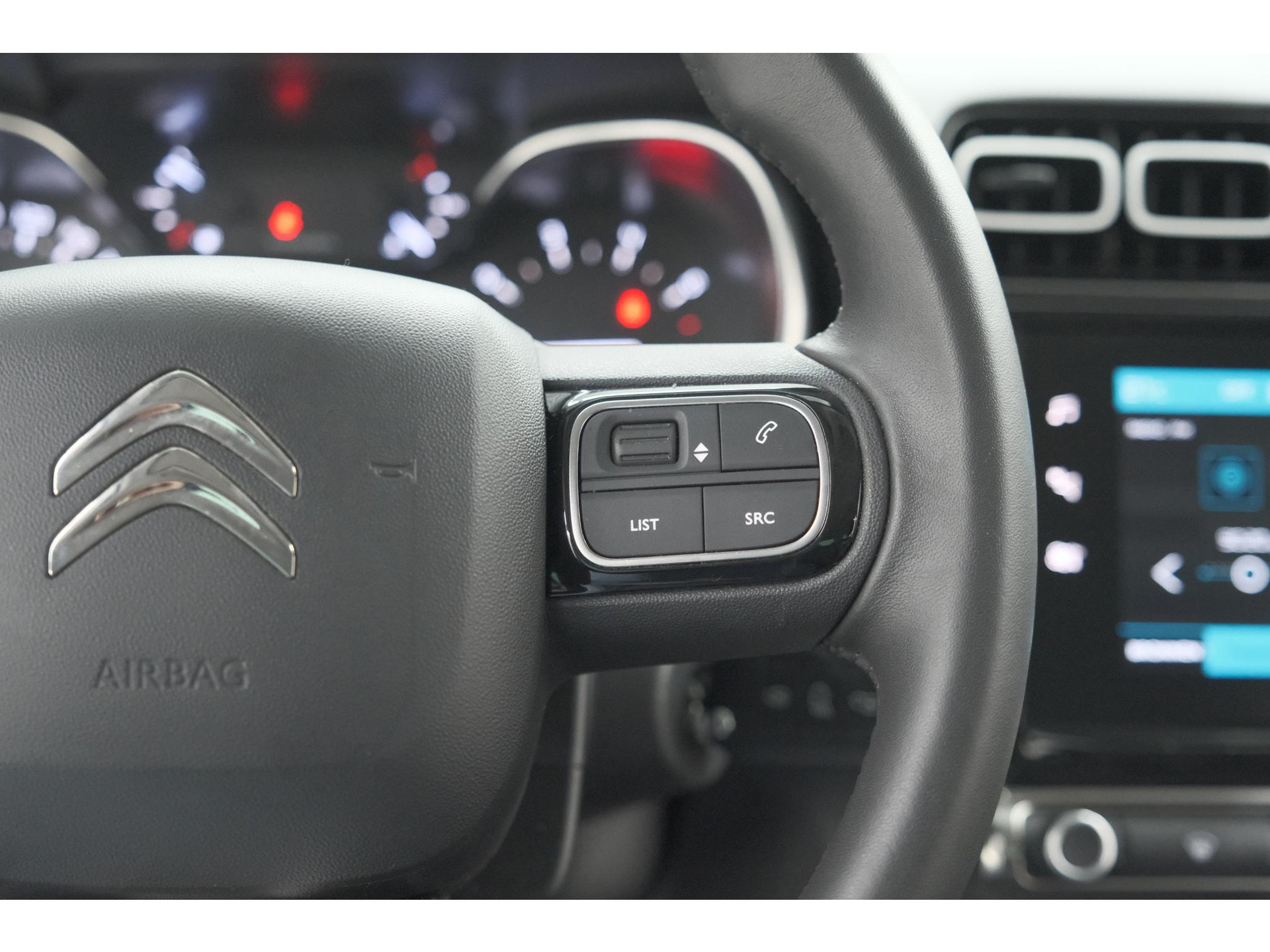 Citroen C3 Aircross PureTech 130 EAT6 Plus | Stoelverwarming | Apple Carplay | Parkeersensoren