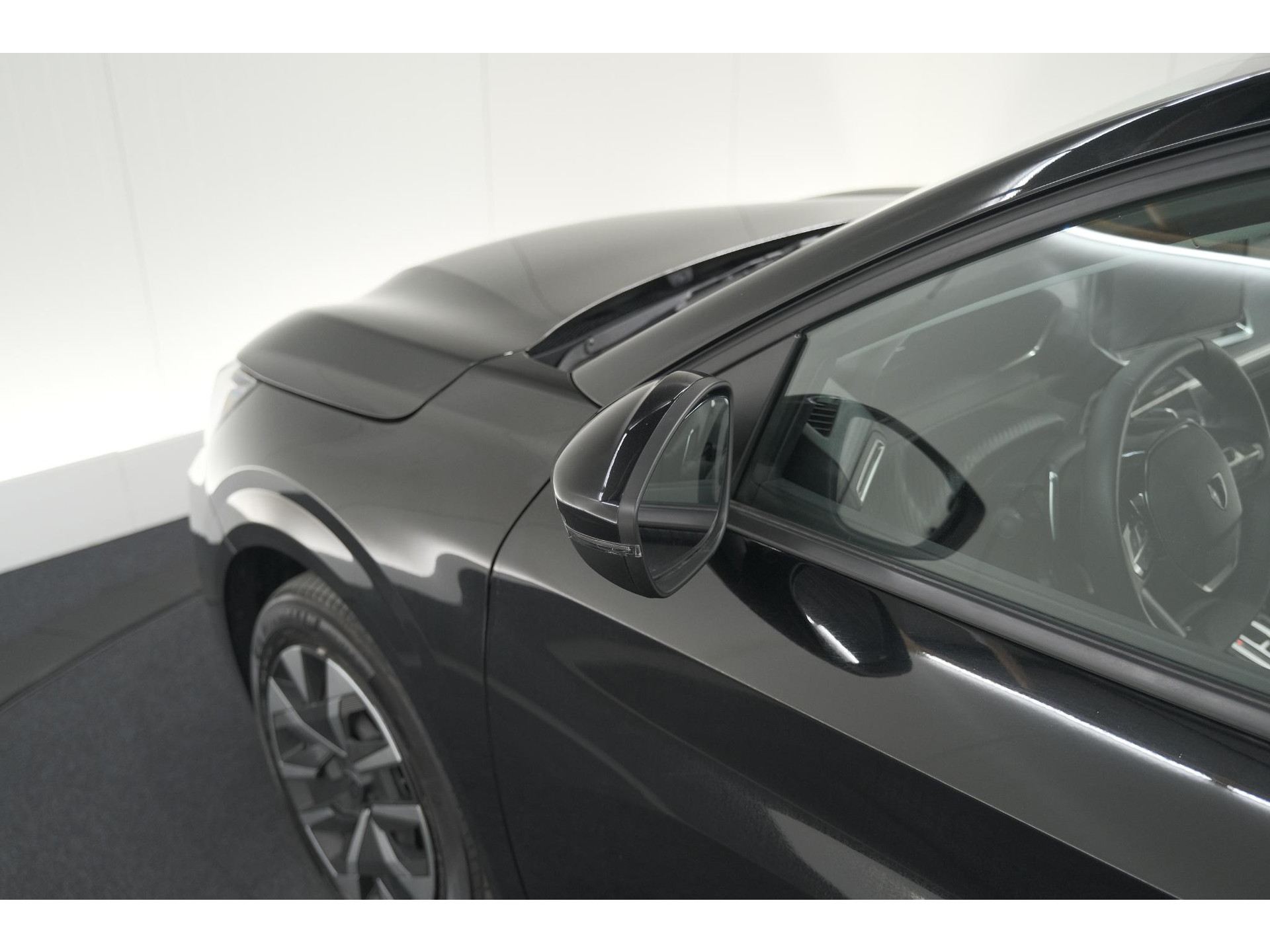 Peugeot 208 Hybrid 110 e-DCS6 Style | Parkeersensoren | Apple Carplay | Cruise Control | Airco