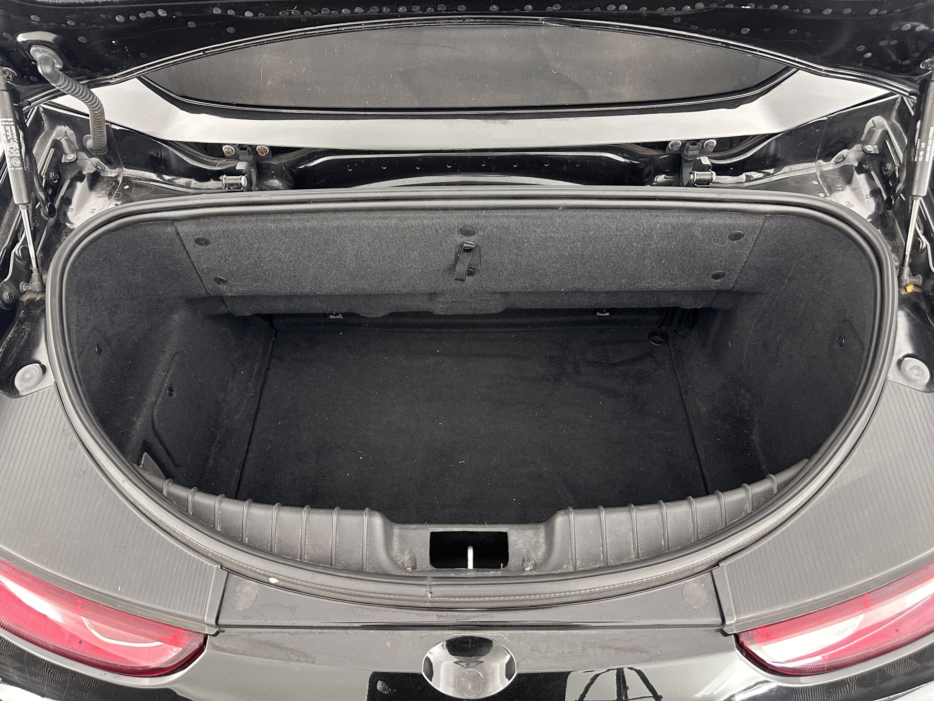 Alfa Romeo Spider 2.4 JTD Q-Tronic Exclusive TI-Sportpack Aut. *LUXURY-LEATHER | BI-XENON | SPORT-SEATS | ECC | SHIFTPADDLES | PDC | CRUISE | 19''ALU*