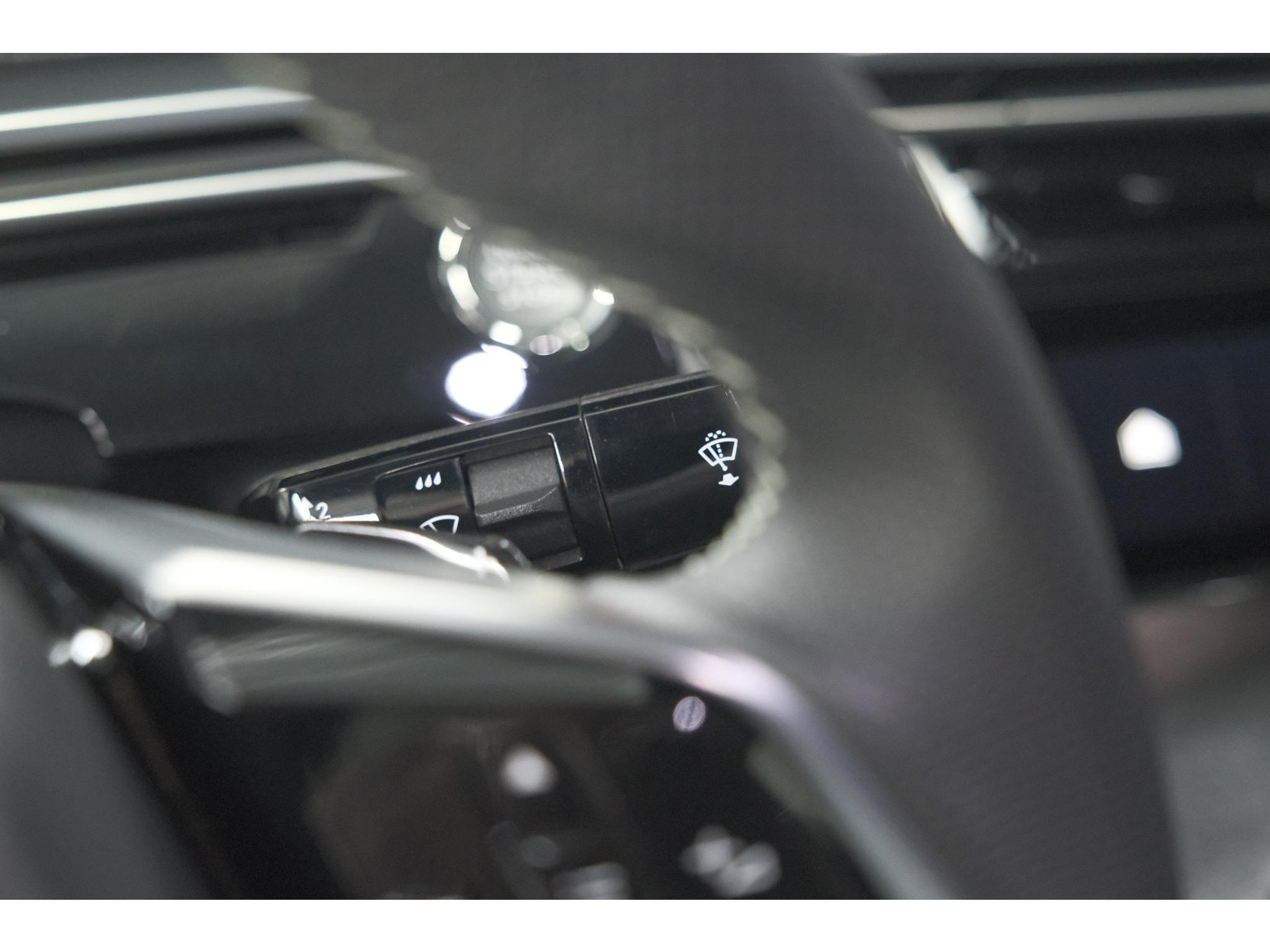 Peugeot 3008 1.2 Hybrid 136 GT | Panoramdak | 360 Camera | Stoelverwarming | Elektrische Kofferklep | Allseason Banden