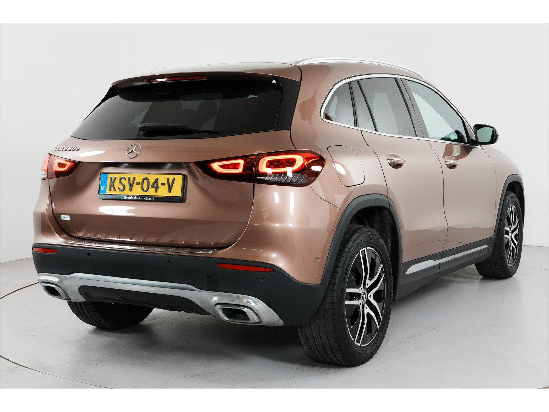 Mercedes-Benz GLA-klasse 250 e AMG Line 218 pk PHEV | SOH 94% | Pano | Camera | Ambient | Digi dash |