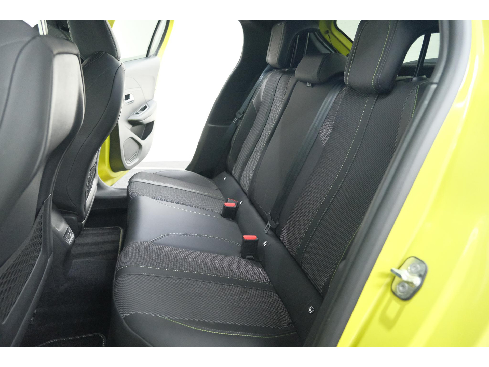 Peugeot 208 PureTech 100 GT | Camera | Apple Carplay | Parkeersensoren