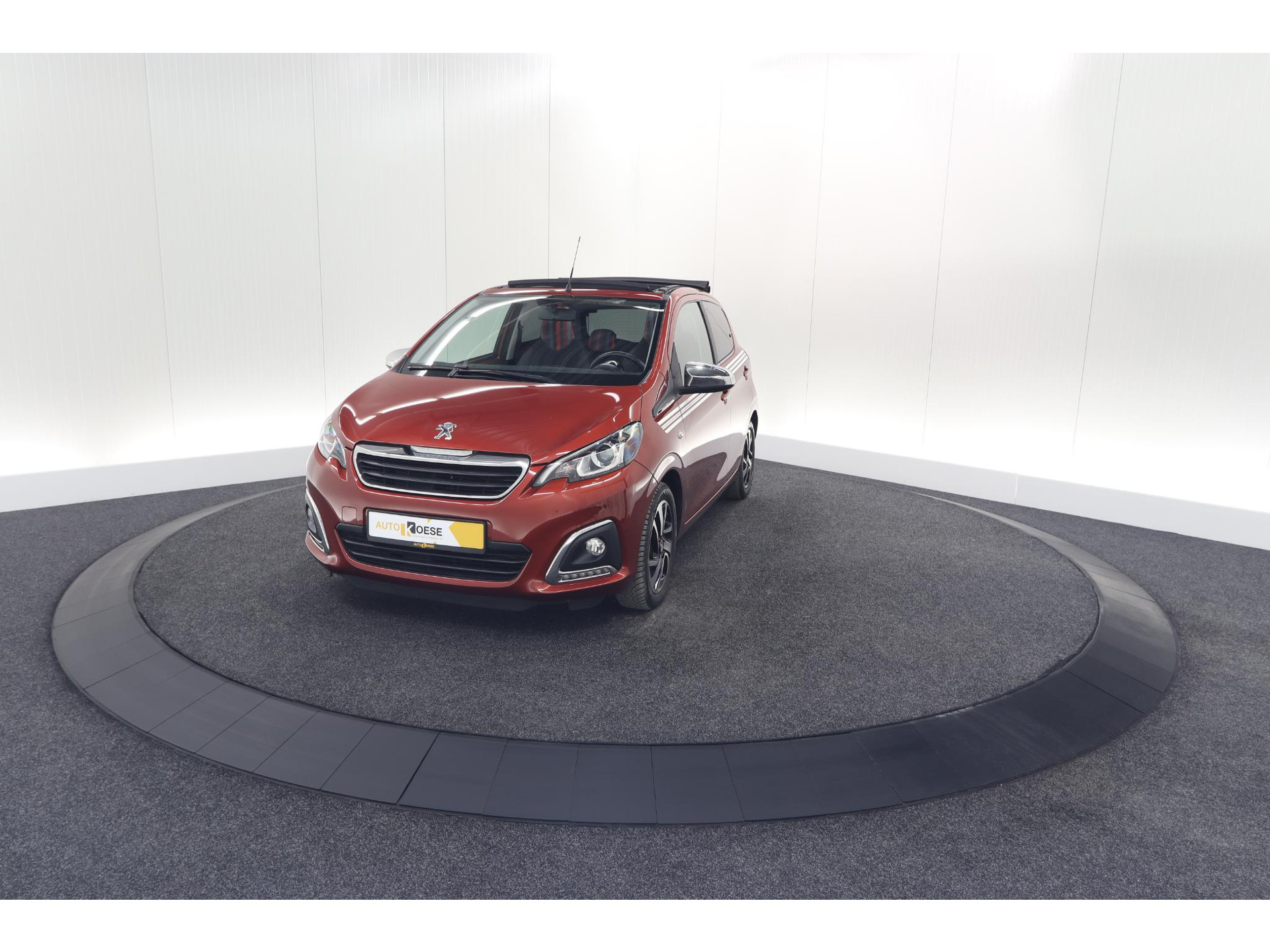 Peugeot 108 1.0 e-VTi Allure TOP! | Elektrisch Vouwdak | Trekhaak | Camera | Apple Carplay