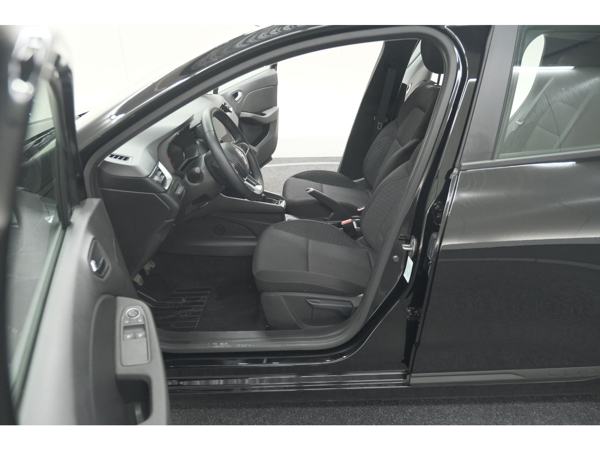 Renault Clio TCe 90 Evolution | Apple Carplay | Cruise Control | Navigatie