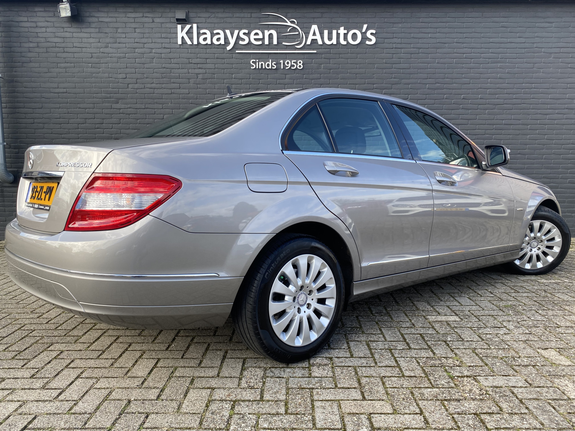 Mercedes-Benz C-klasse 180 K. Elegance AUT. | dealer onderhouden  | 2e eigenaar | liefhebbers exemplaar | NL auto