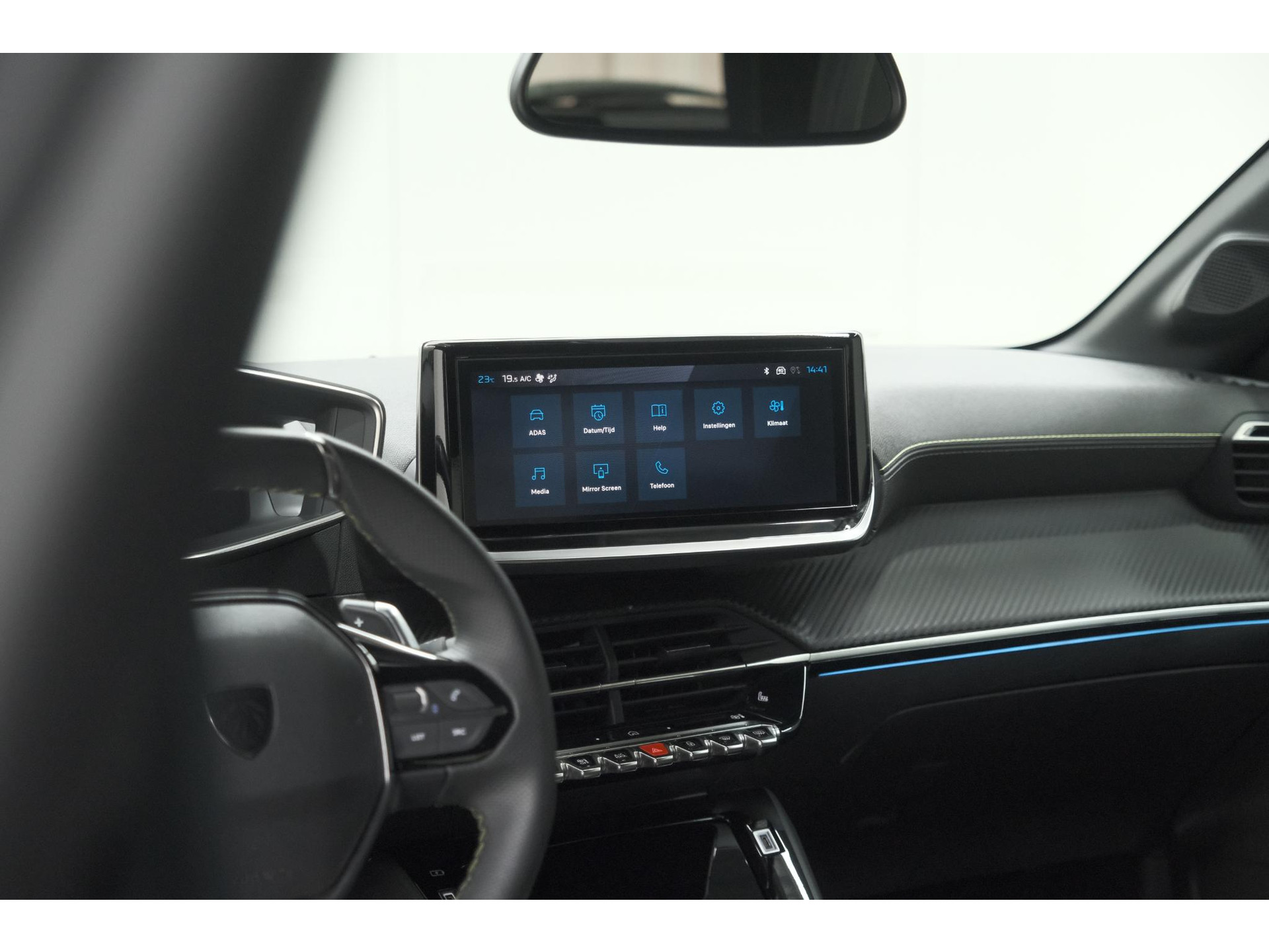 Peugeot 208 1.2 Hybrid 145 e-DCS6 GT | Alcantara Pakket | Camera | Apple Carplay | Stoelverwarming