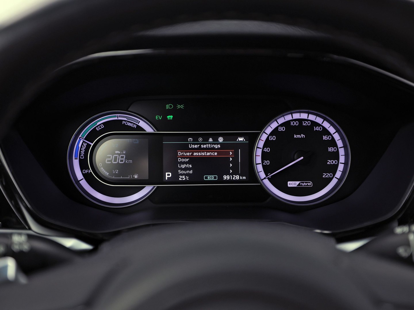 Kia Niro 1.6 GDi Hybrid DynamicLine 141Pk Automaat (APPLE CARPLAY, GROOT NAVI, CAMERA, TREKHAAK, SPORTSTOELEN, ADAPTIVE CRUISE, LANE ASSIST, NIEUWE APK, NIEUWSTAAT)