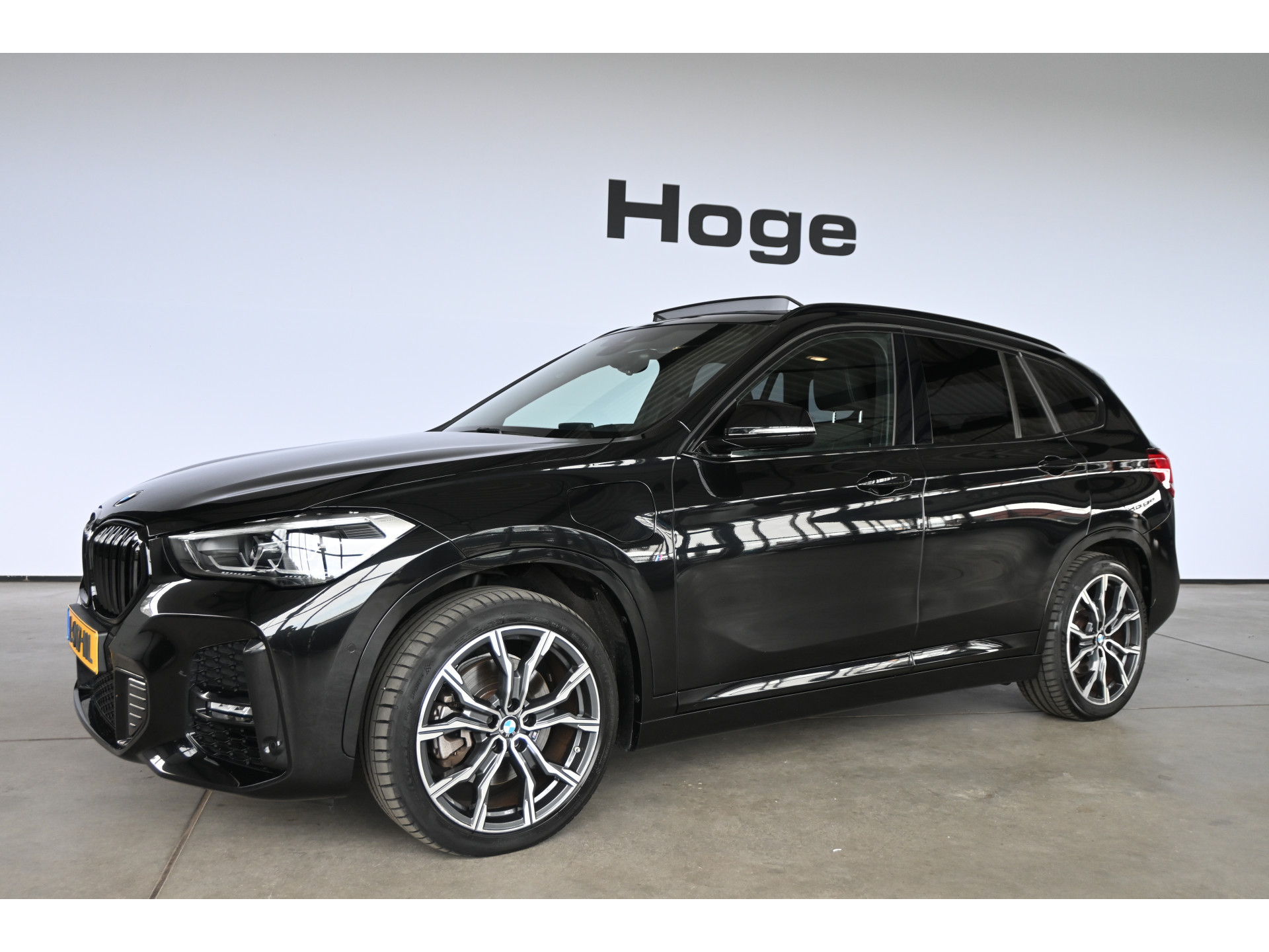 BMW X1 xDrive25e eDrive M-Sport Edition Clima Adpatieve cruise Panoramadak LED Camera Dealeronderhouden Inruil mogelijk