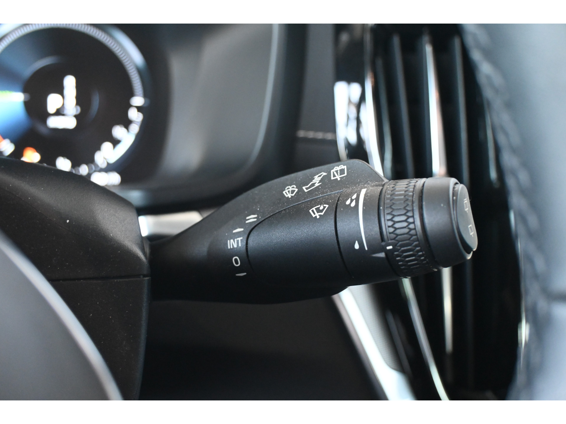 Volvo V60 2.0 T8 Plug-in hybrid AWD Plus Bright Panoramdak Stoelverwarming Carplay Led Adaptieve Cruise  Clima Lane Assist Camera 100% Onderhouden! Inruil Mogelijk!