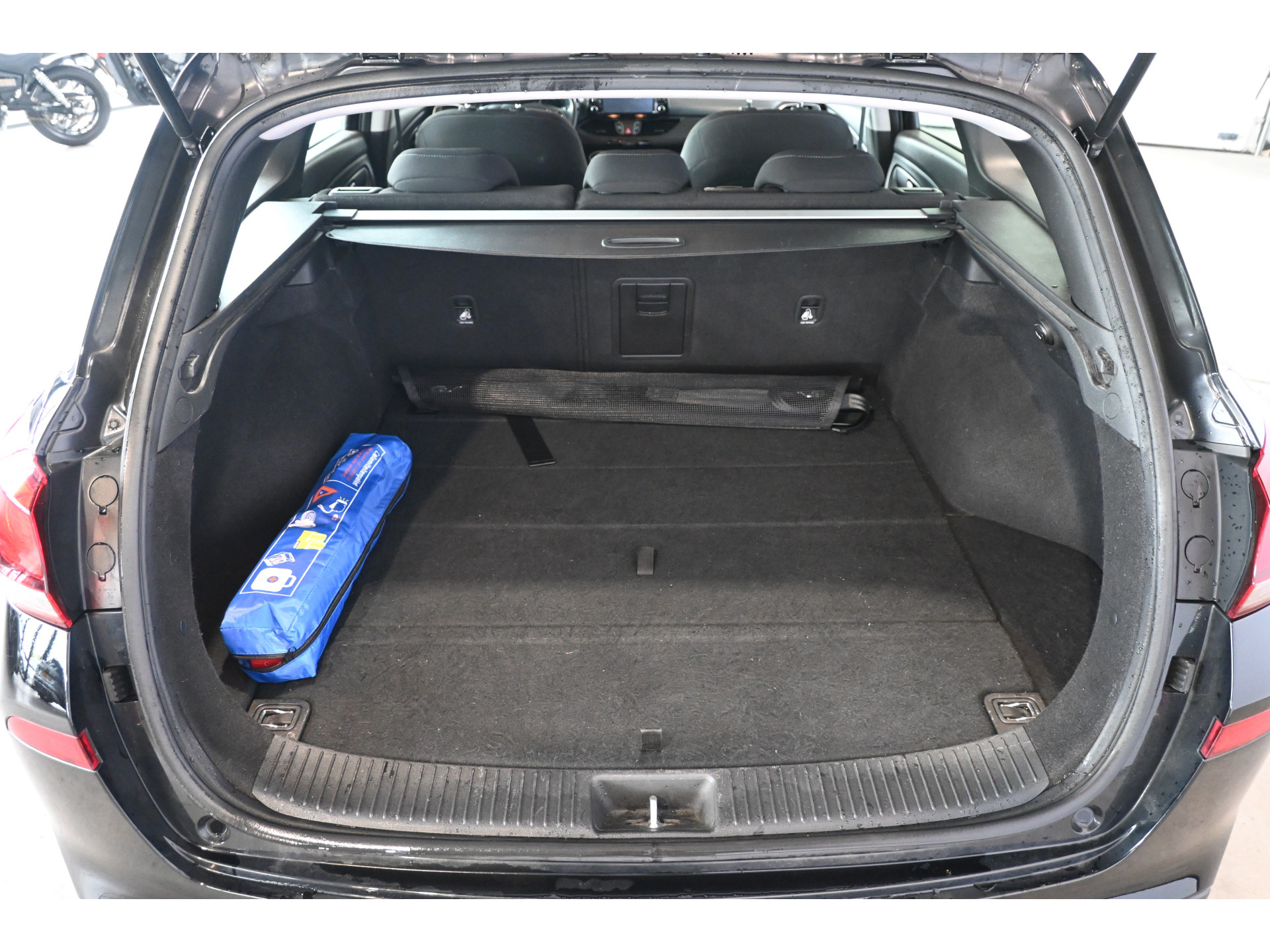 Hyundai i30 Wagon 1.4 T-GDI Comfort Clima Navigatie Camera Trekhaak Rijklaarprijs Inruil Mogelijk!