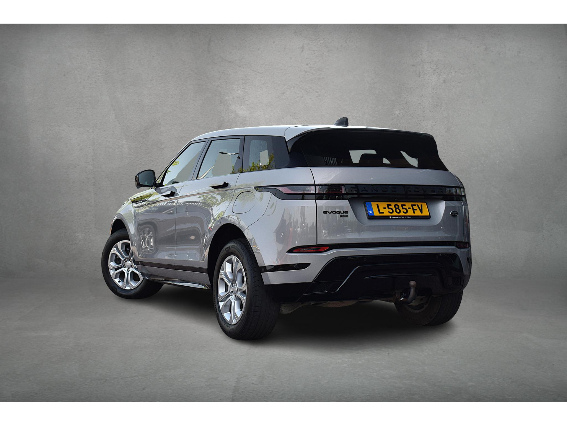 Land Rover Range Rover Evoque 1.5 P300e AWD SE | R-Dynamic | Trekhaak | Leer | Camera