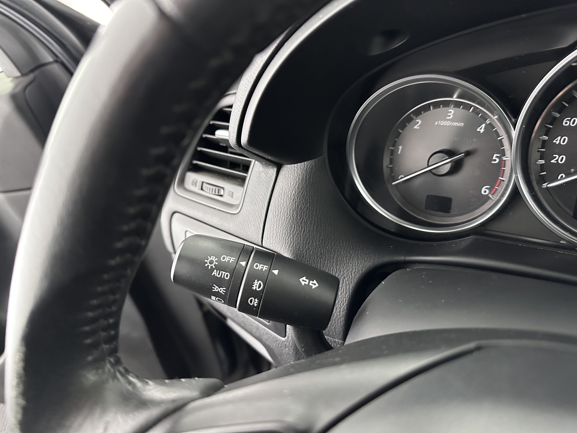 Mazda CX-5 2.2D Skylease+ 2WD *LEATHER | NAVI-FULLMAP | CAMERA | LANE-ASSIST | PRIVACY-GLASS | HEATED-SPORTSEATS | LANE-ASSIST | ECC | PDC | CRUISE | TOWBAR | 17"ALU*