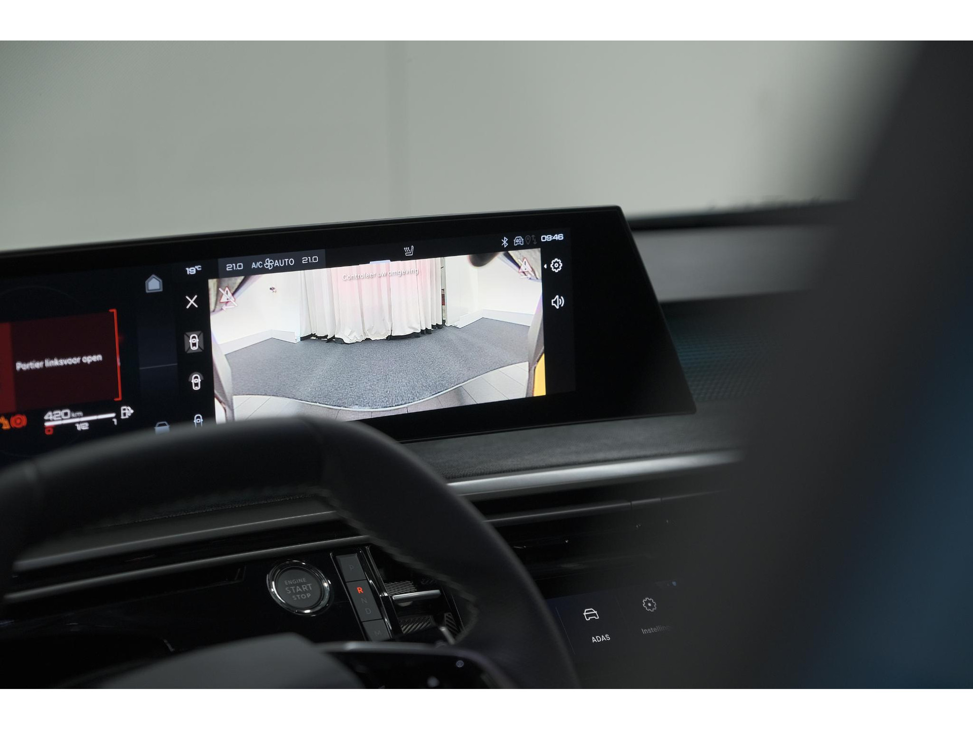 Peugeot 3008 1.2 Hybrid 136 GT | Panoramdak | 360 Camera | Stoelverwarming | Elektrische Kofferklep | Allseason Banden