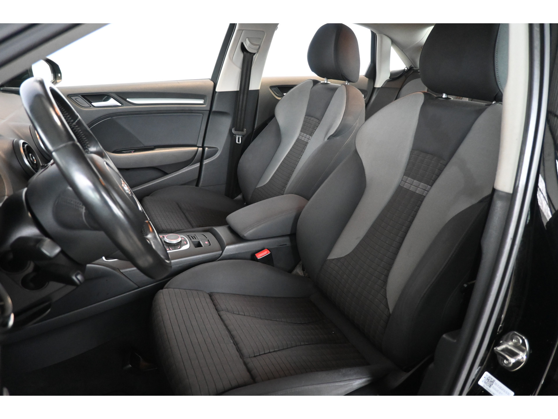 Audi A3 Limousine 1.4 TFSI CoD Ambition Pro Line Plus Clima Navigatie Cruise Control Inruil Mogelijk!