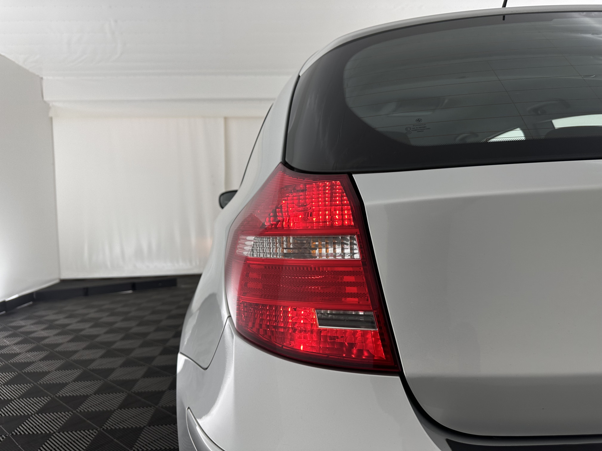 BMW 1-serie 118i Business Line *AIRCO | COMFORT-SEATS | 16''ALU | TOWBAR*